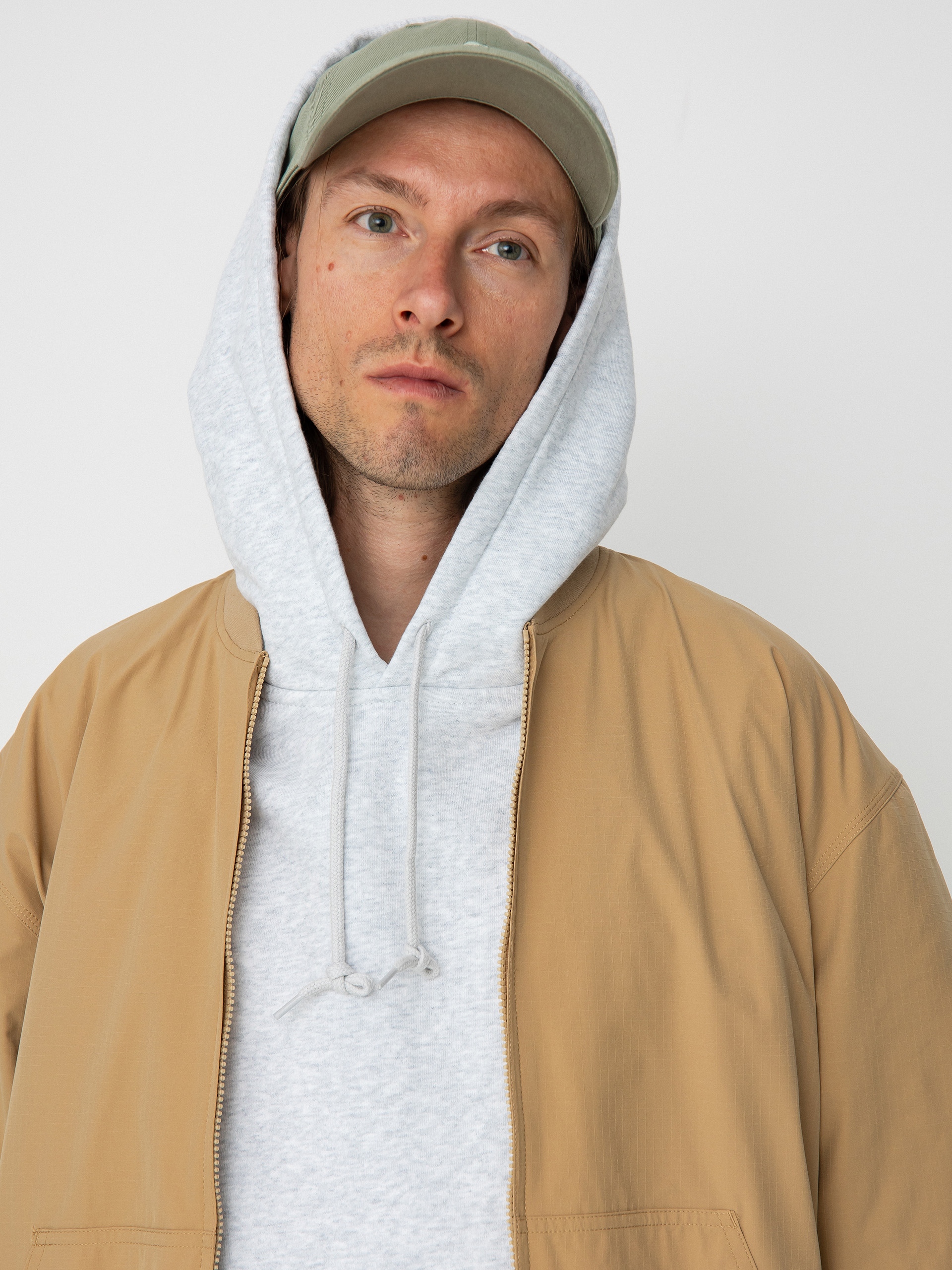 Carhartt WIP Active Bomber Jacke (dusty h brown)