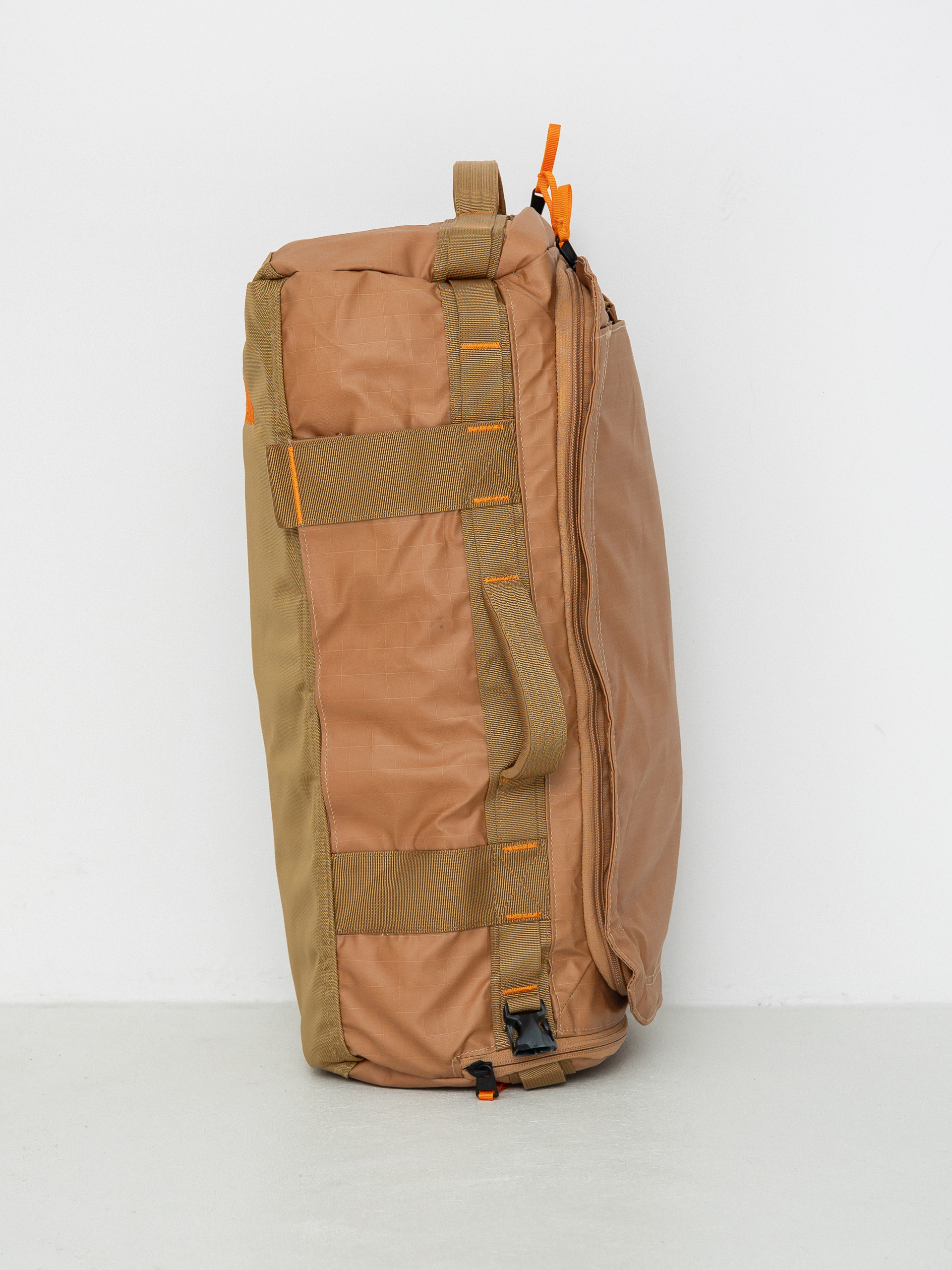 The North Face Base Camp Voyager Duffel 32L Bag (almondbuttr/ultybn/mdrn)