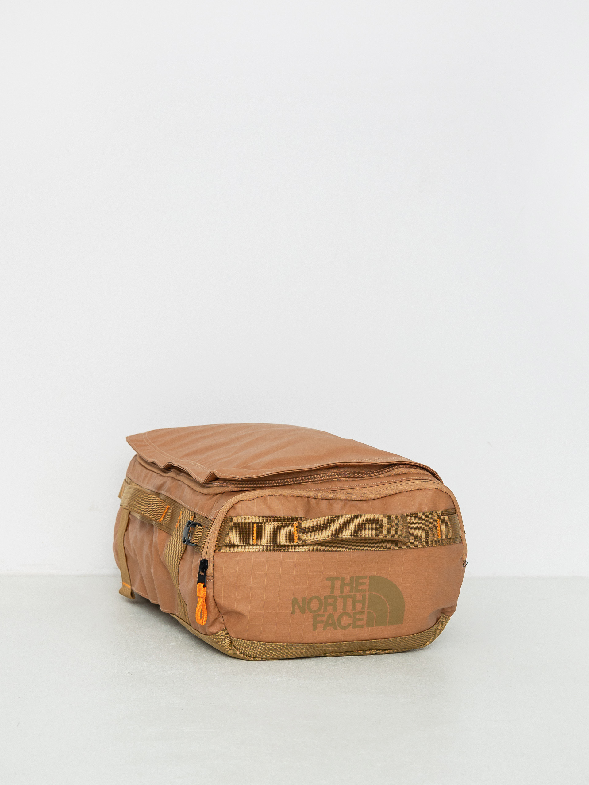 The North Face Base Camp Voyager Duffel 32L Bag (almondbuttr/ultybn/mdrn)