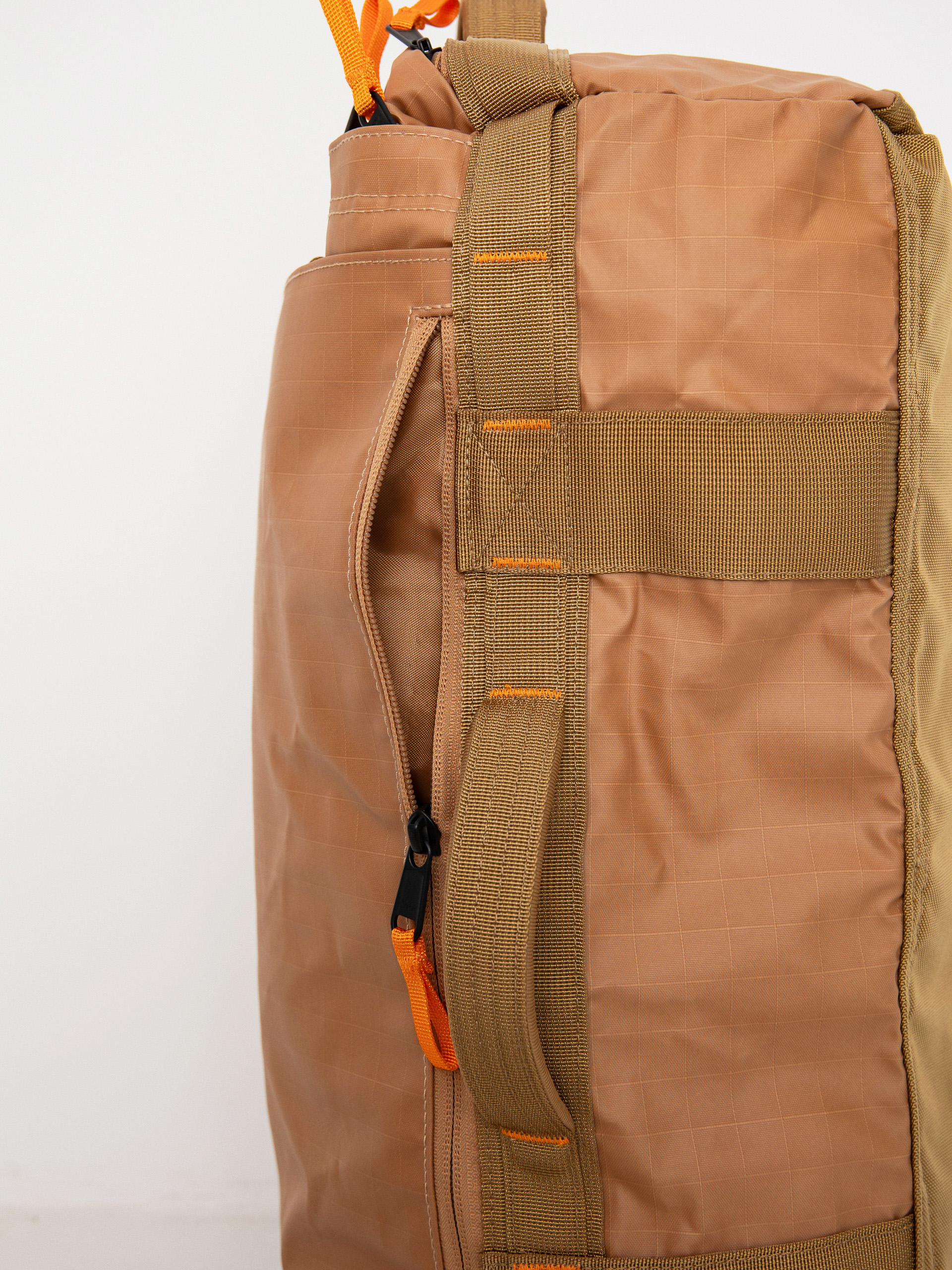 The North Face Base Camp Voyager Duffel 32L Bag (almondbuttr/ultybn/mdrn)