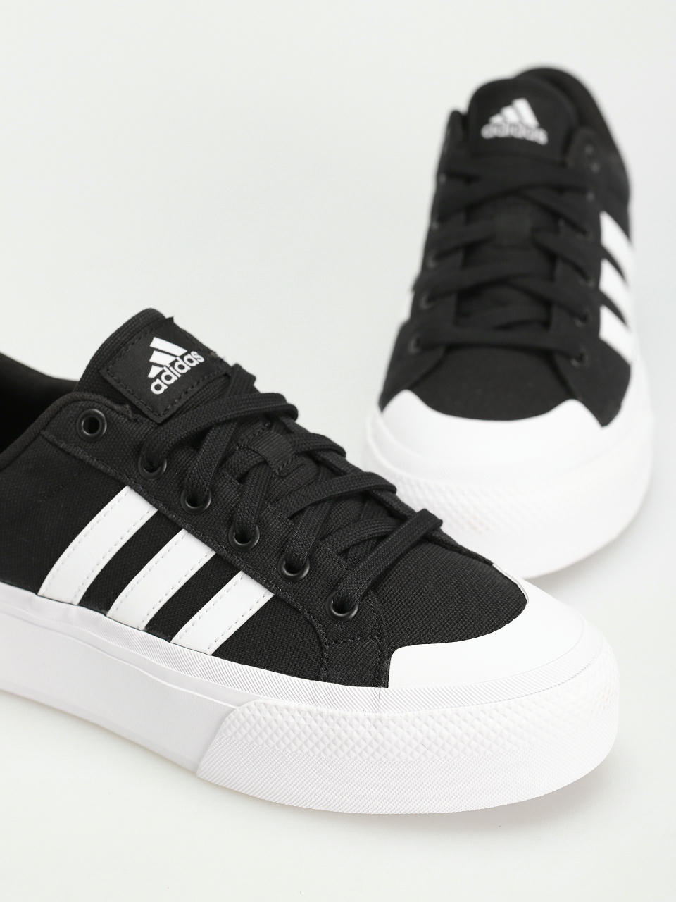 adidas Originals Bravada 2.0 Platform Shoes Wmn (cblack/ftwwht/cblack)