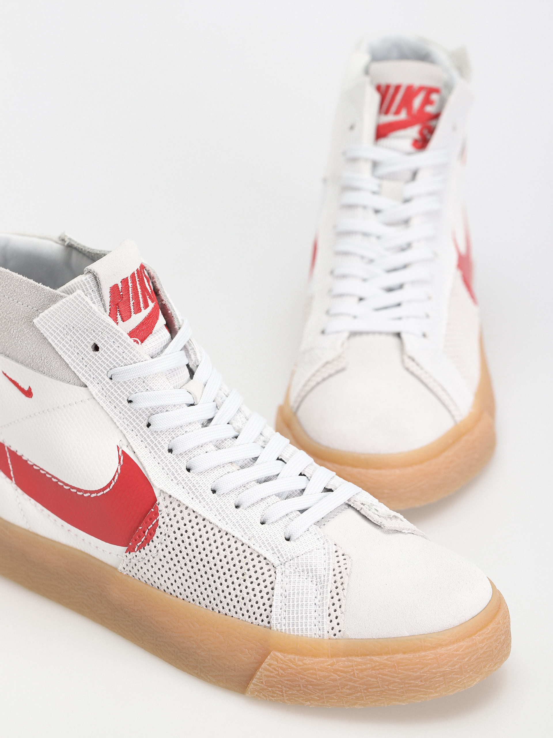 Nike SB Zoom Blazer Mid Prm Schuhe (summit white/university red)