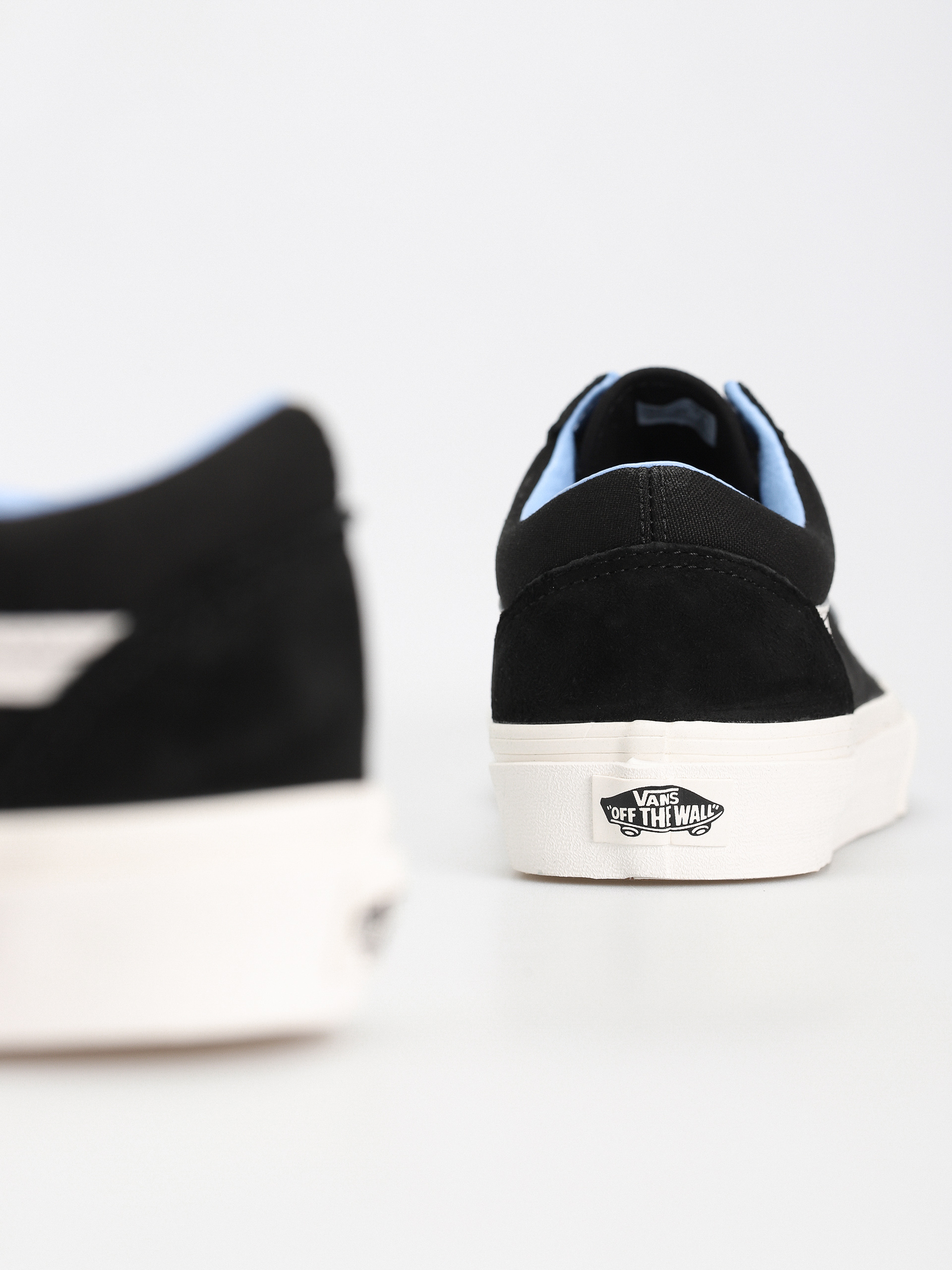Vans Old Skool Shoes (oversized lace black/light blue)