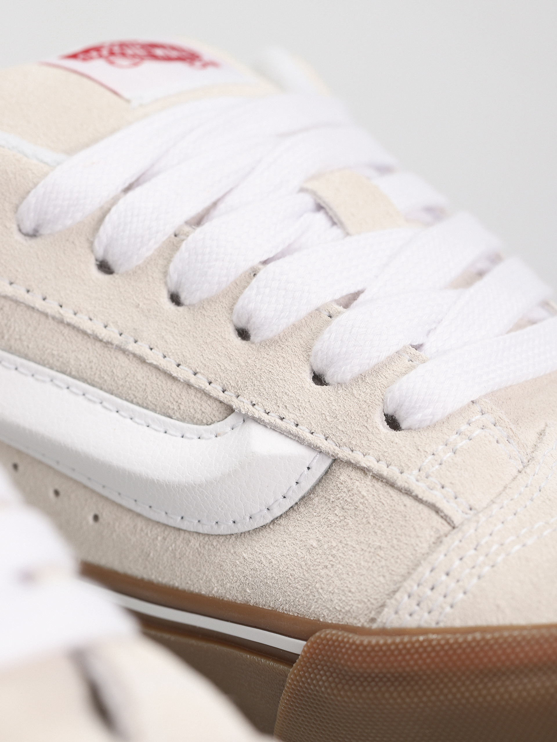 Vans Knu Skool Shoes (white)