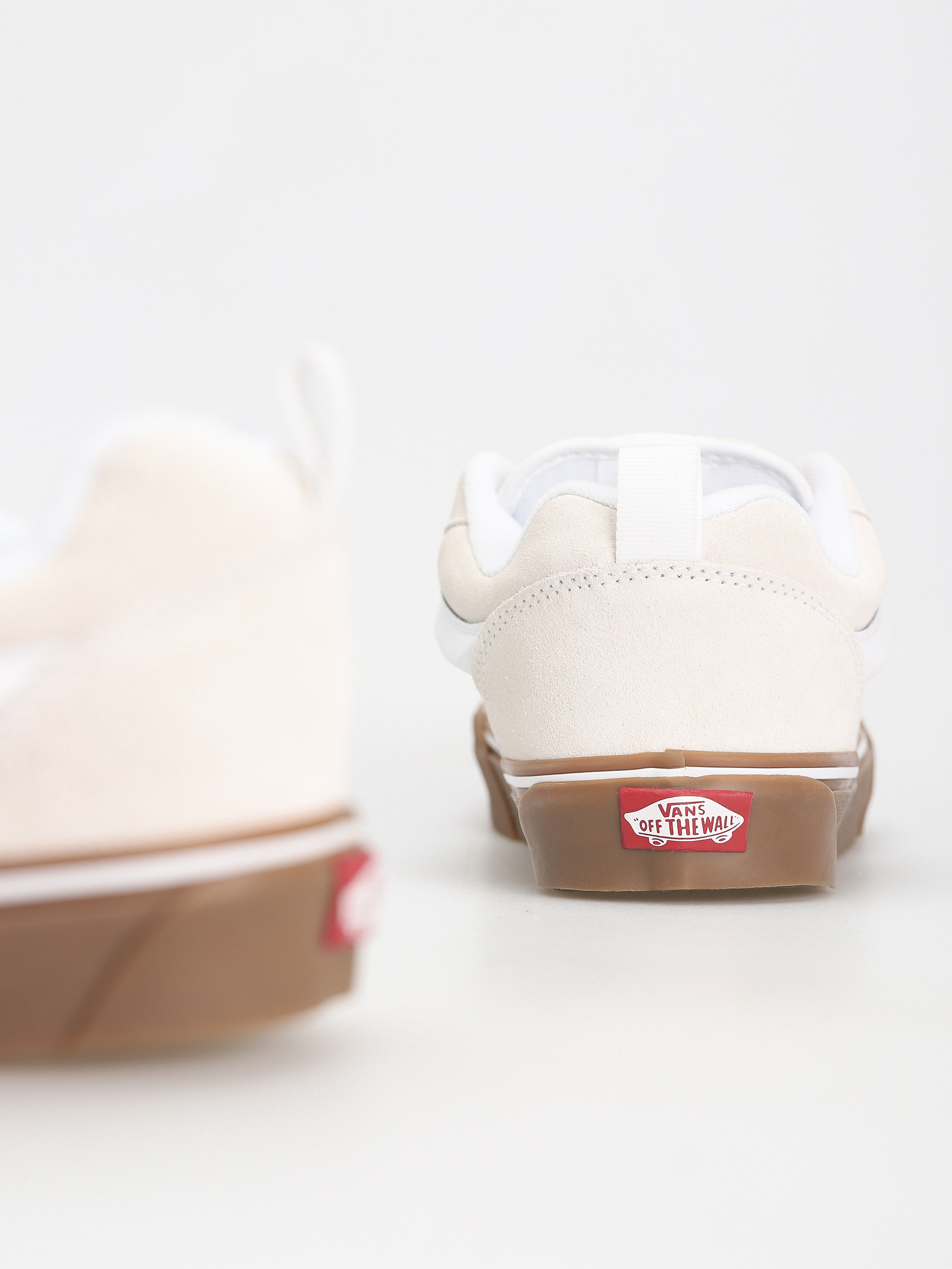 Vans Knu Skool Shoes (white)