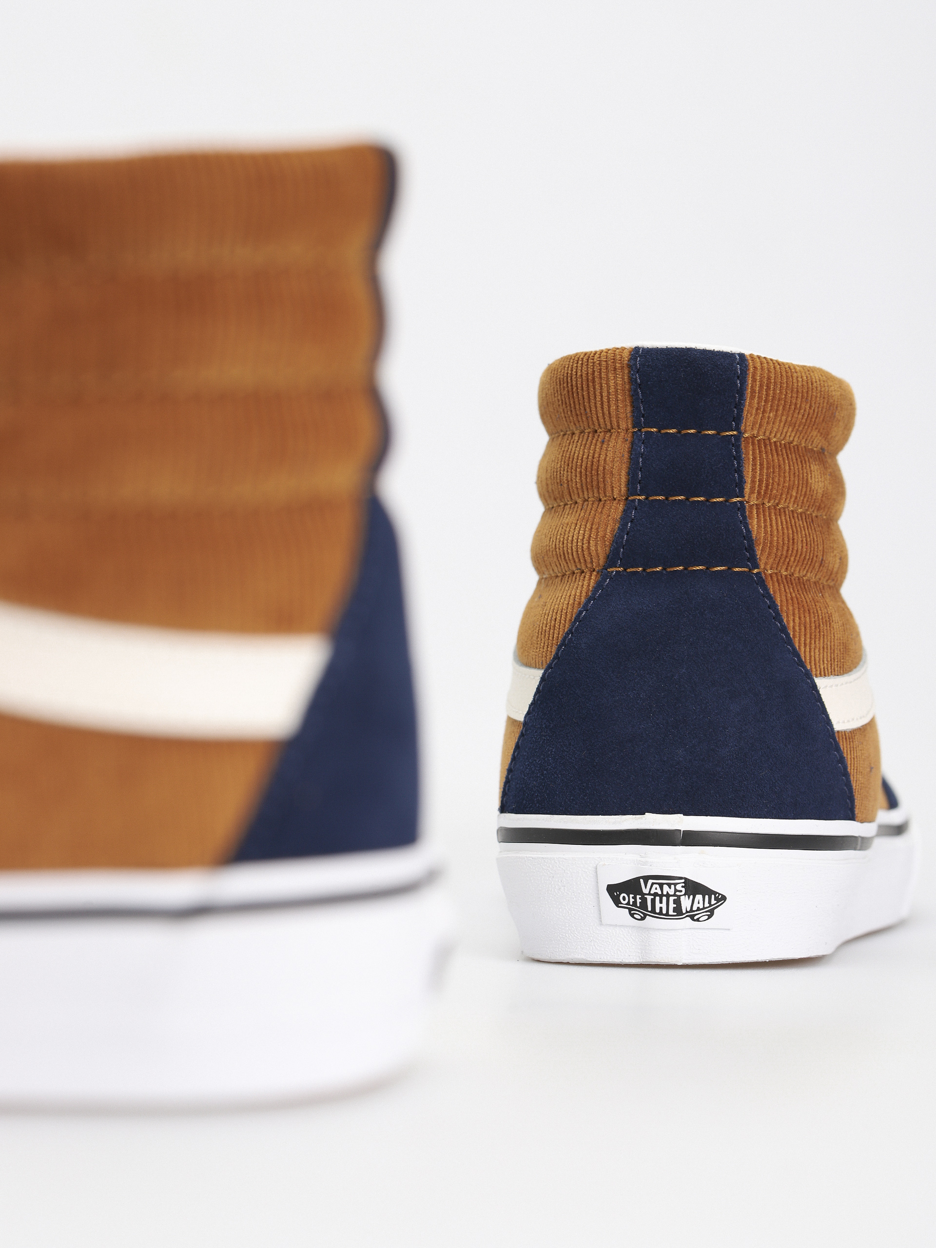 Vans Sk8 Hi Shoes (mini cord blue/brown)