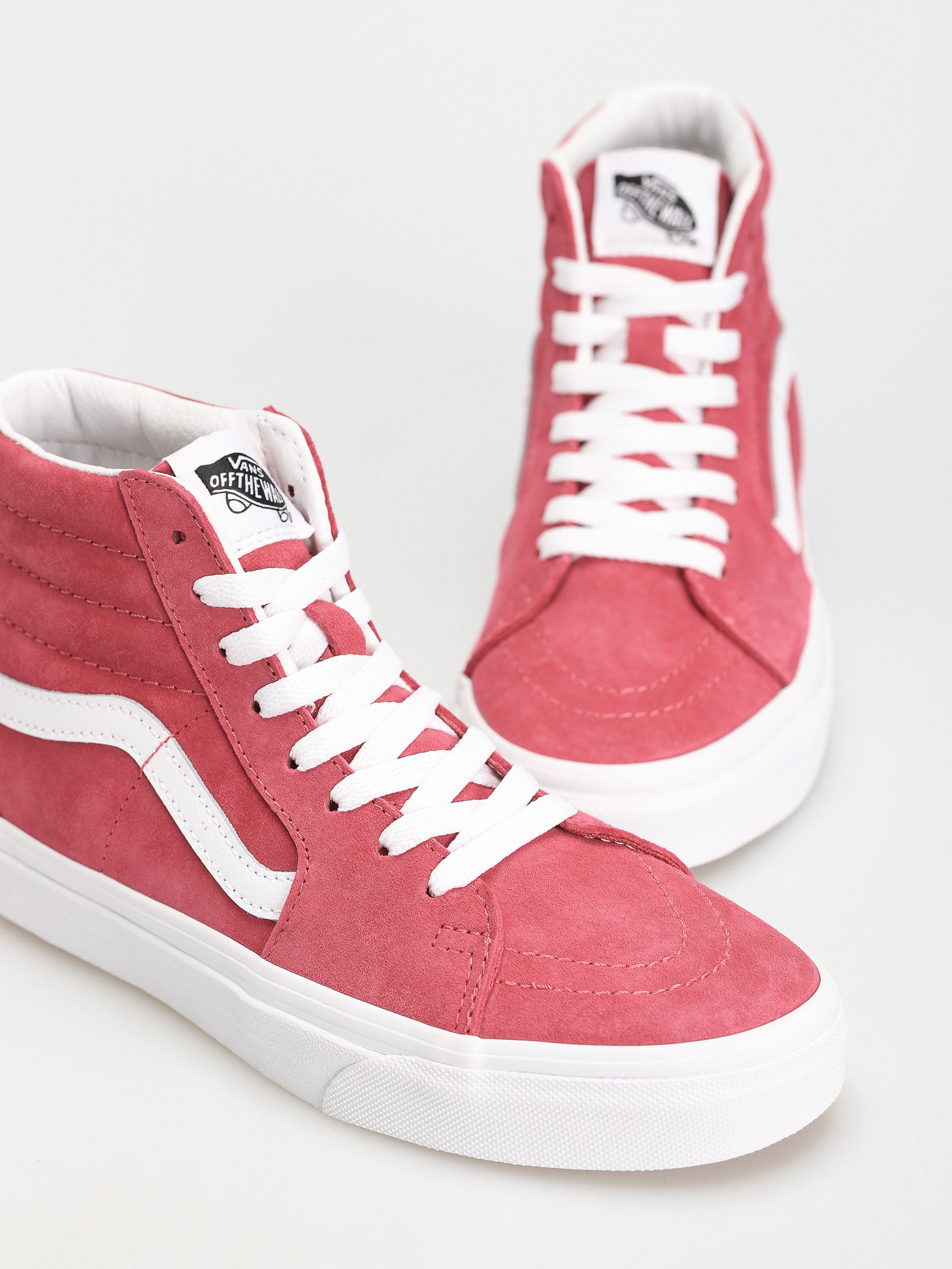 Vans Sk8 Hi Shoes (pig suede holly berry)