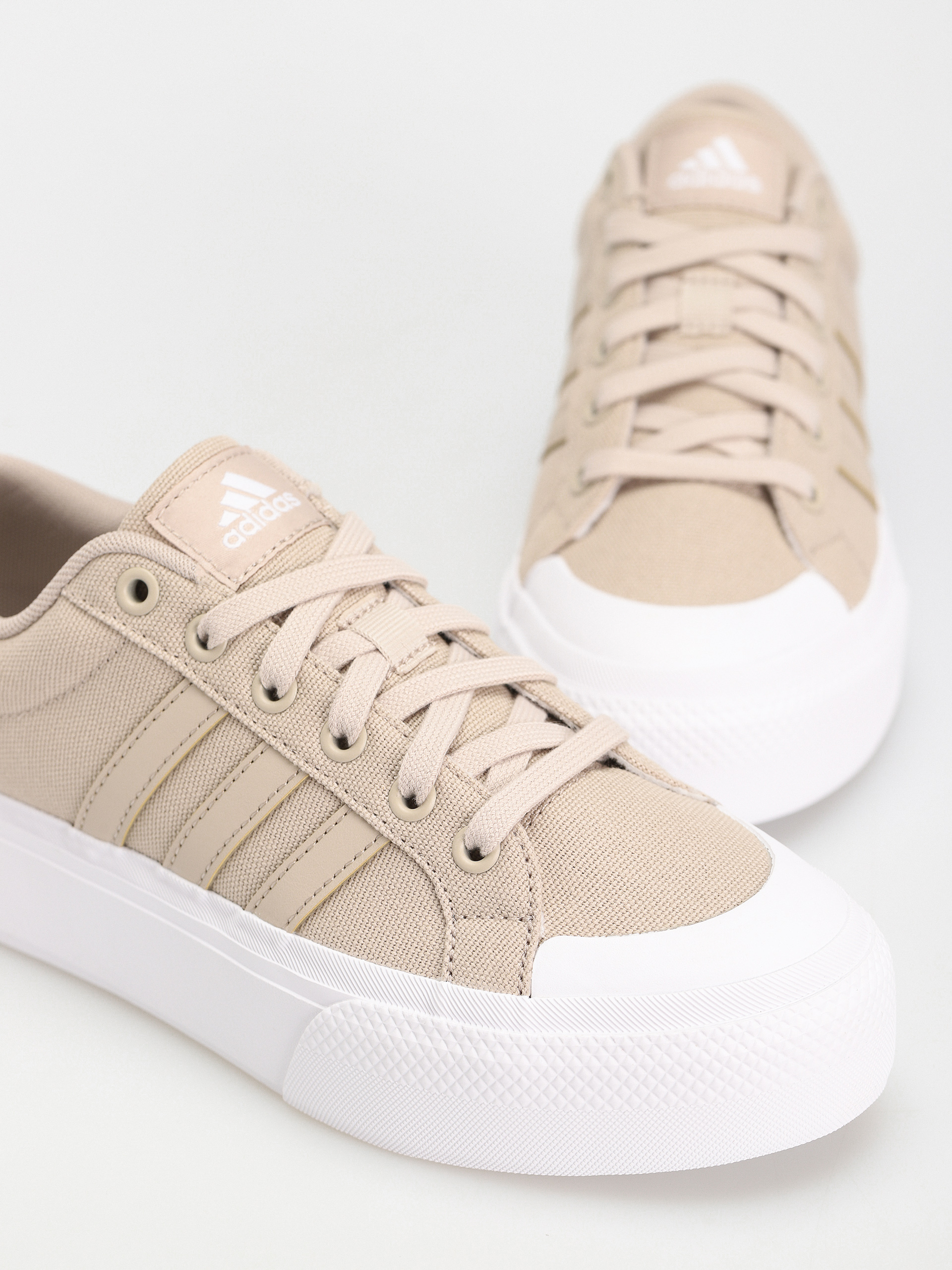 adidas Originals Bravada 2.0 Platform Shoes Wmn (wonbei/wonbei/ftwwht)