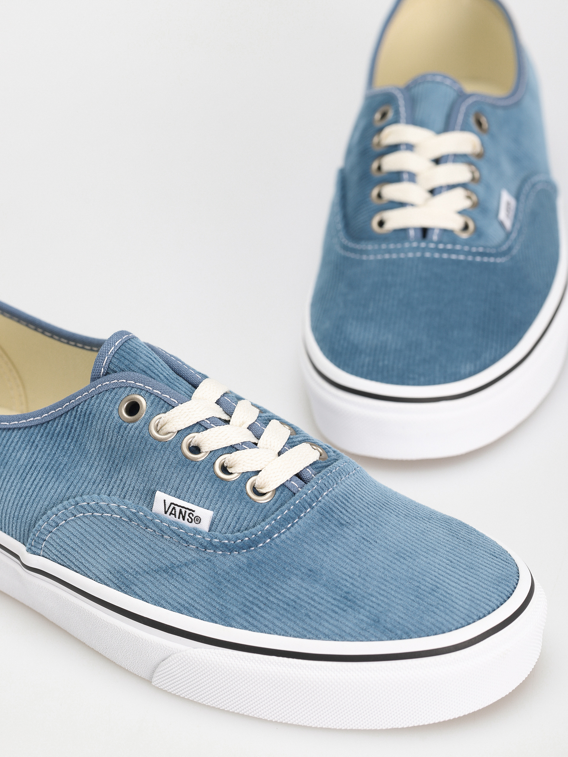 Vans Authentic Shoes (corduroy navy)
