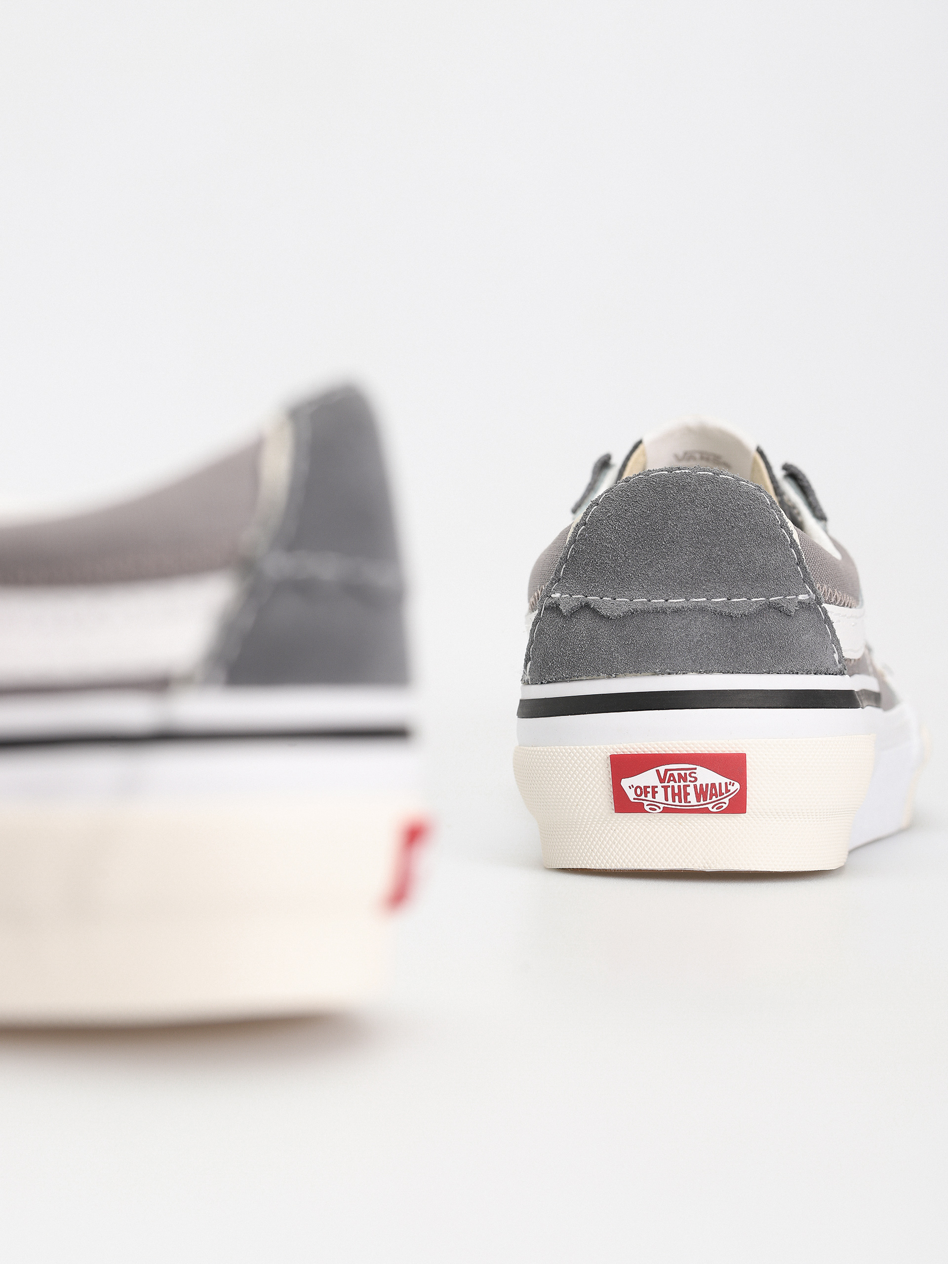 Vans hot sale classic grey