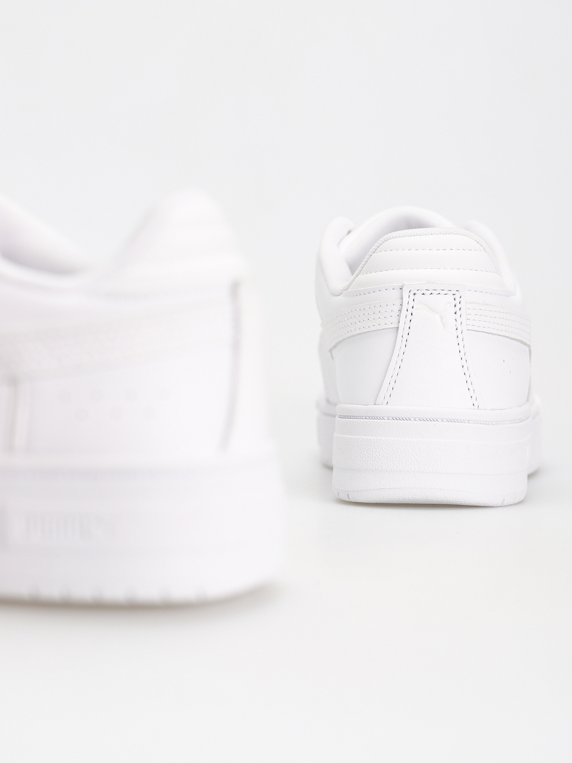 Puma Cali Pro Sport Lth Shoes (puma white/concrete gray)