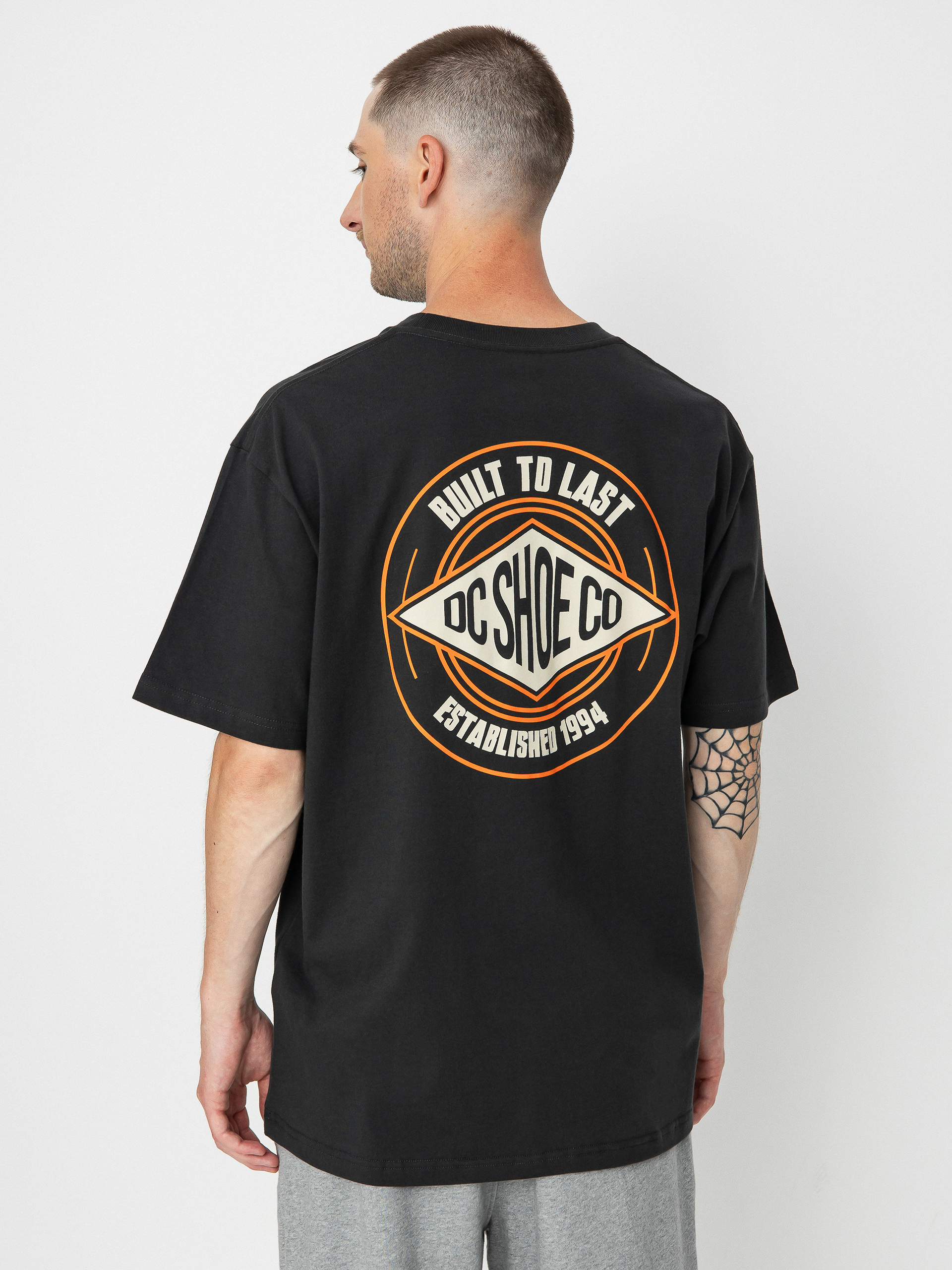 DC Built To Last T-shirt (pirate black)