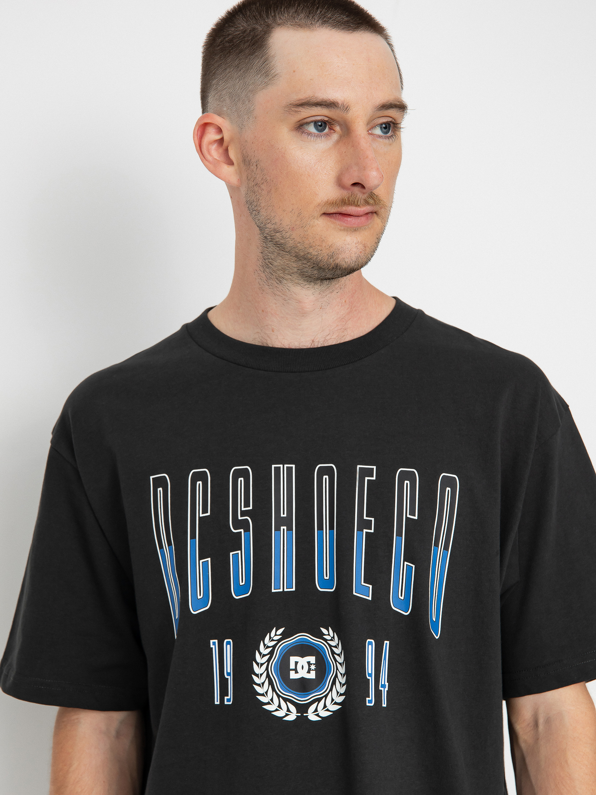 DC Dropout T-shirt (pirate black)