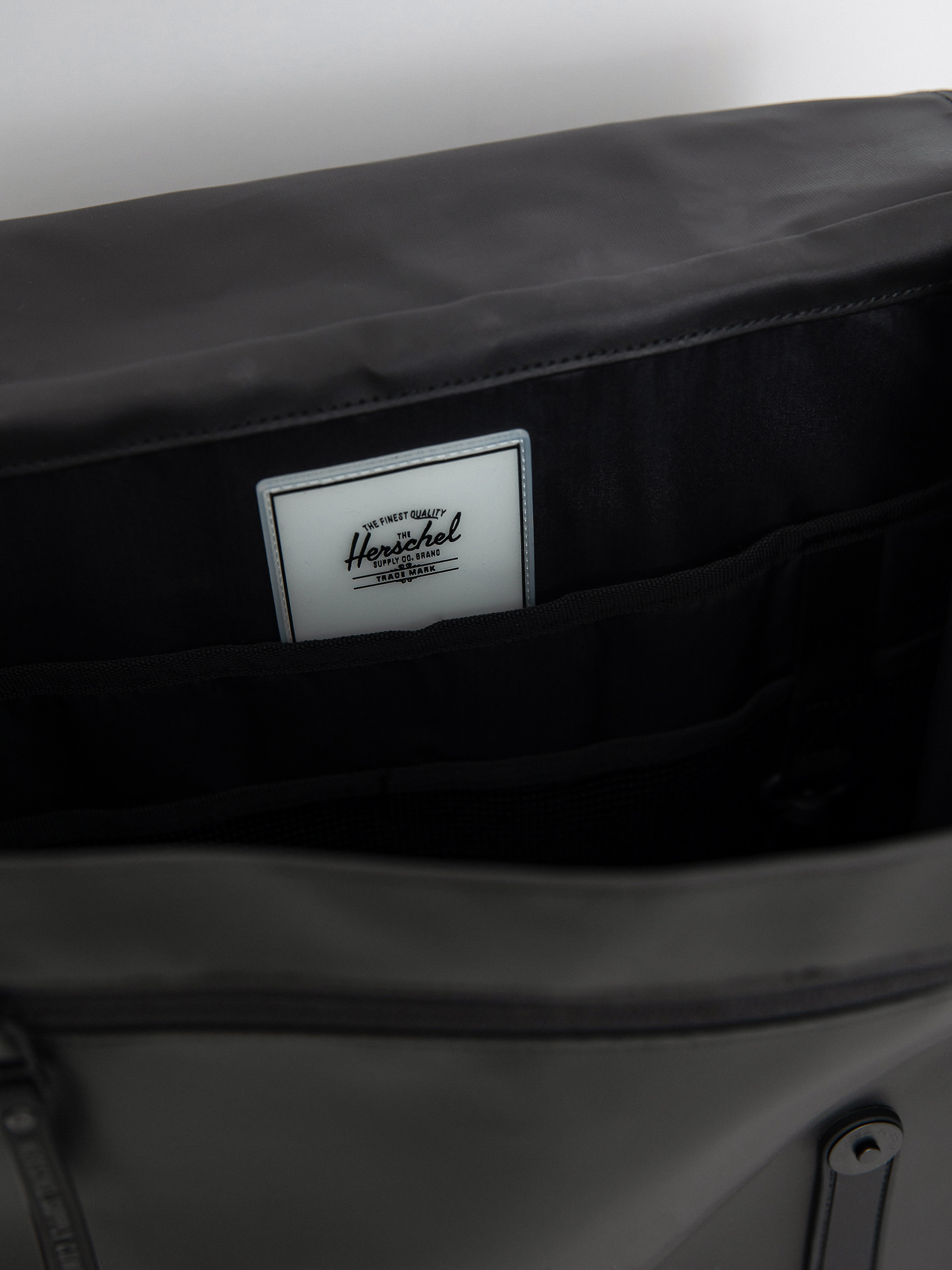 Herschel Supply Co. Survey Backpack (black)