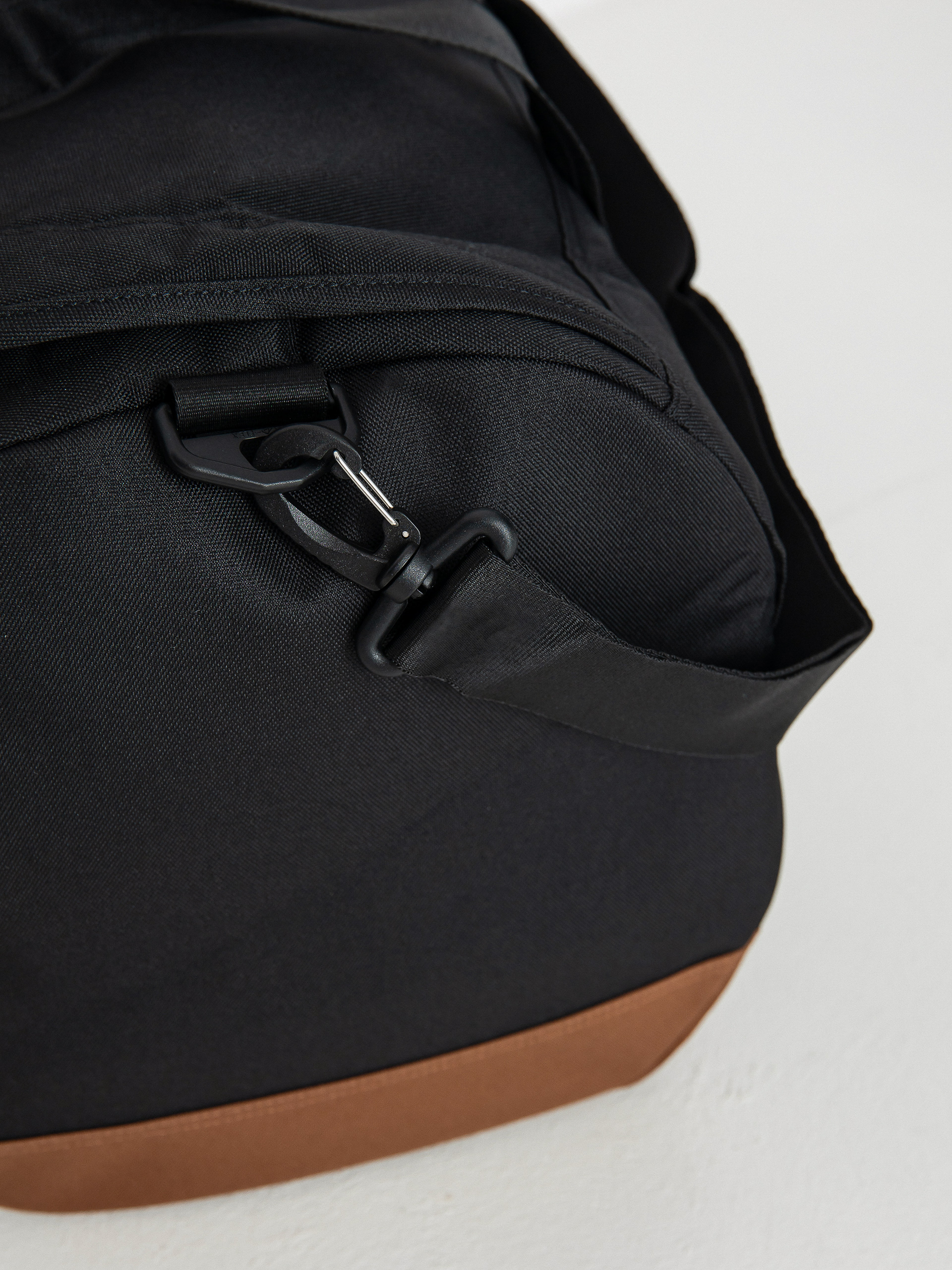 Herschel Supply Co. Heritage Duffle Tasche (black/saddle brown)