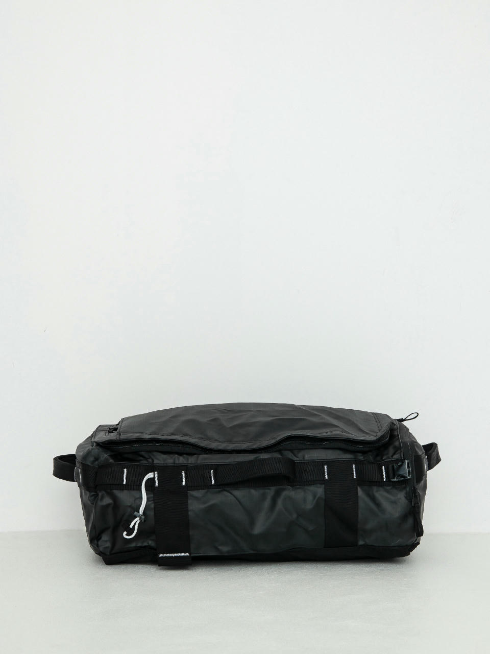 THE NORTH FACE-BASE CAMP DUFFEL S TNF BLACK/TNF WHITE - Duffel