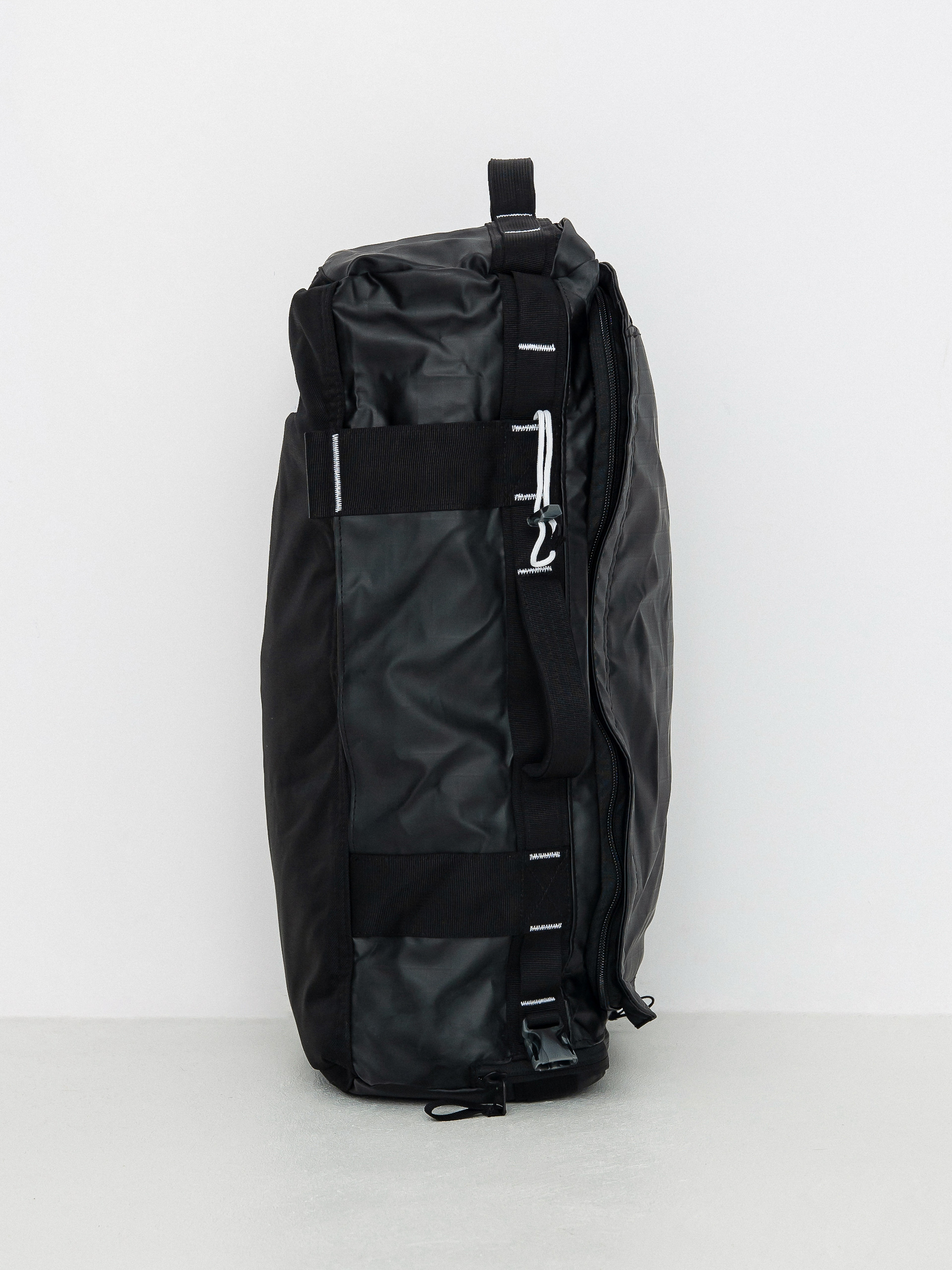 The North Face Base Camp Voyager Duffel 32L Bag (tnf black/tnf white)