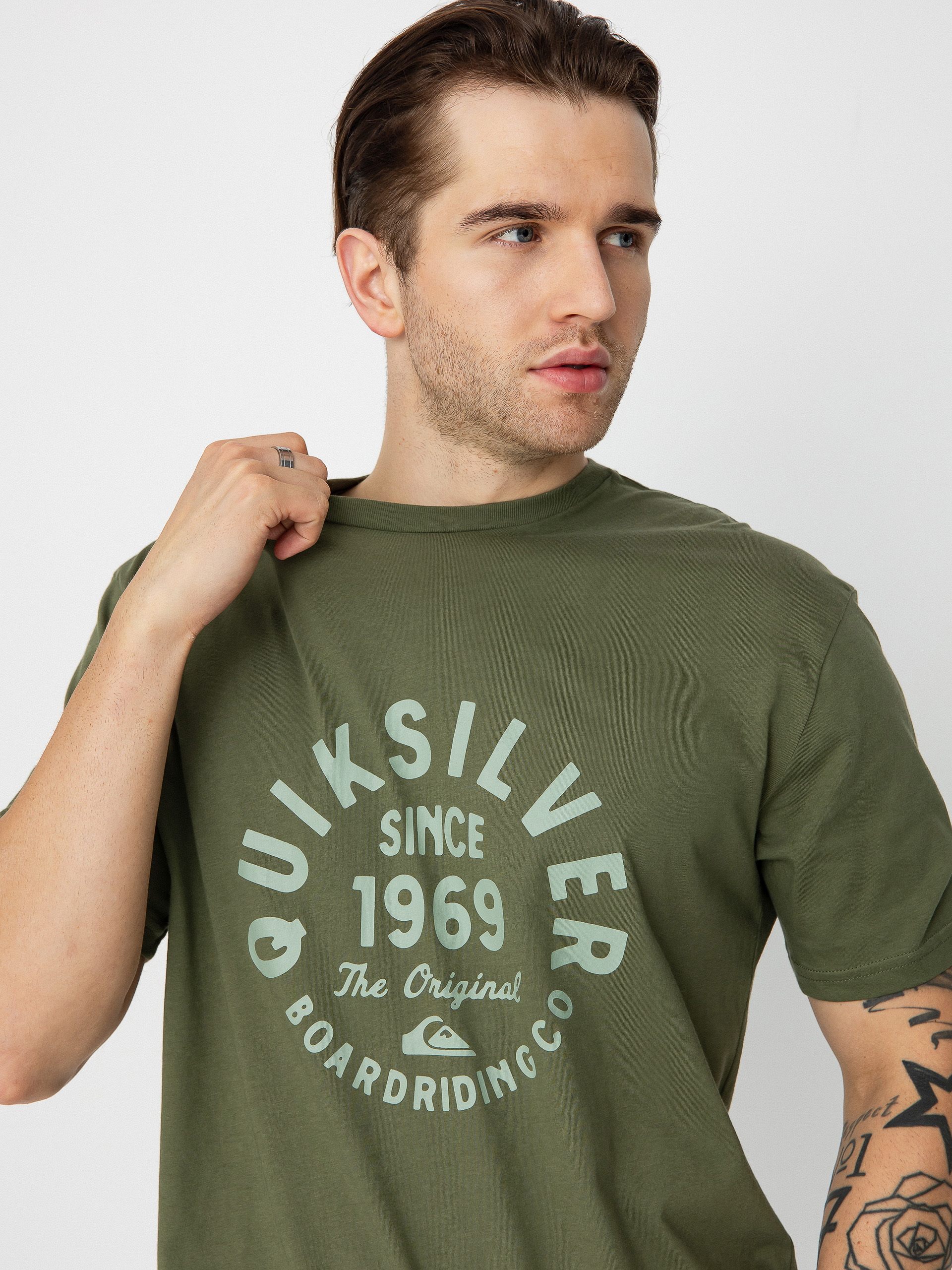 Quiksilver Circled Script Front T-shirt (four leaf clover)