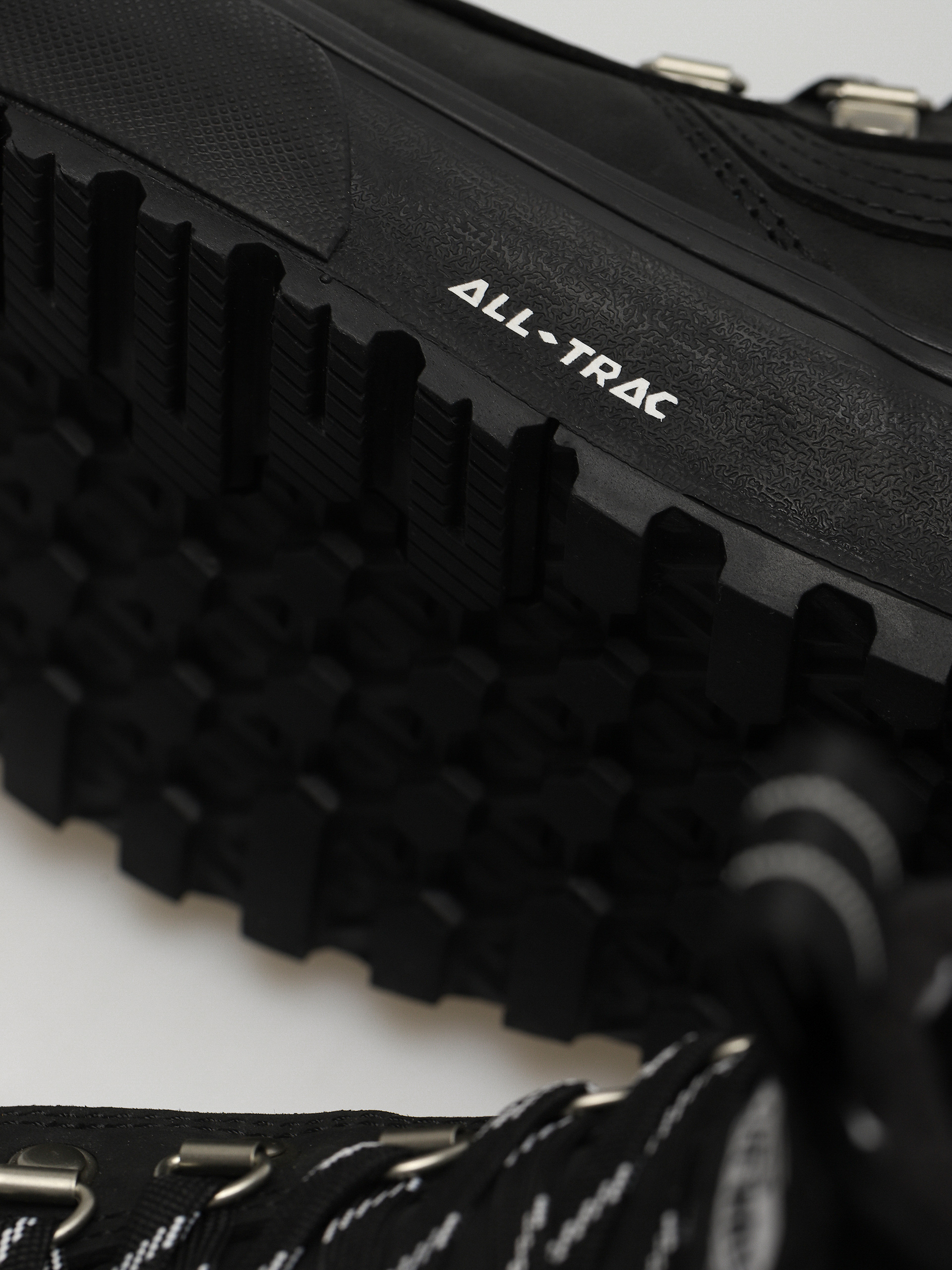 Vans Sk8 Hi Dr Mte 2 Shoes (black)