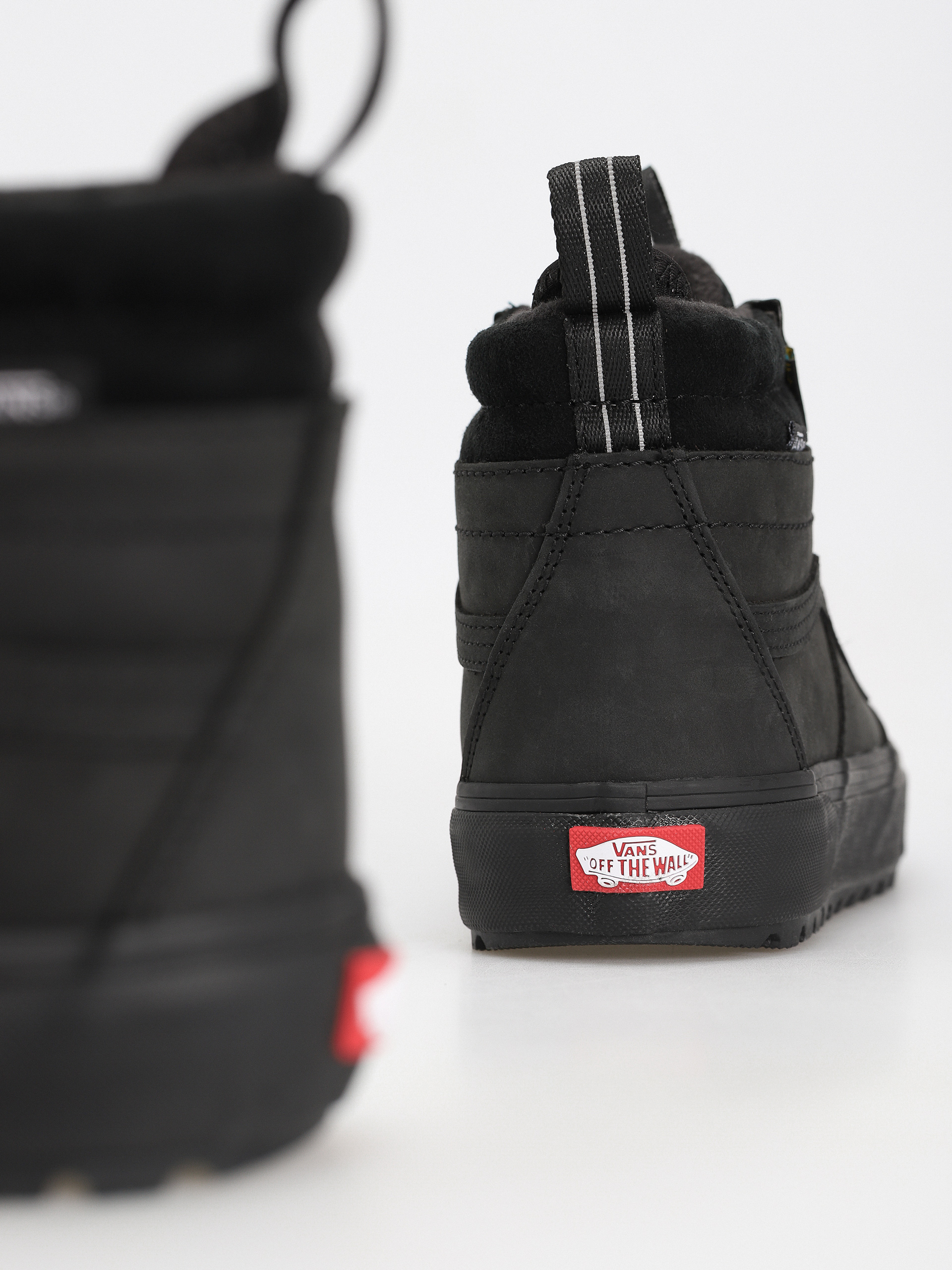 Vans Sk8 Hi Dr Mte 2 Shoes (black)