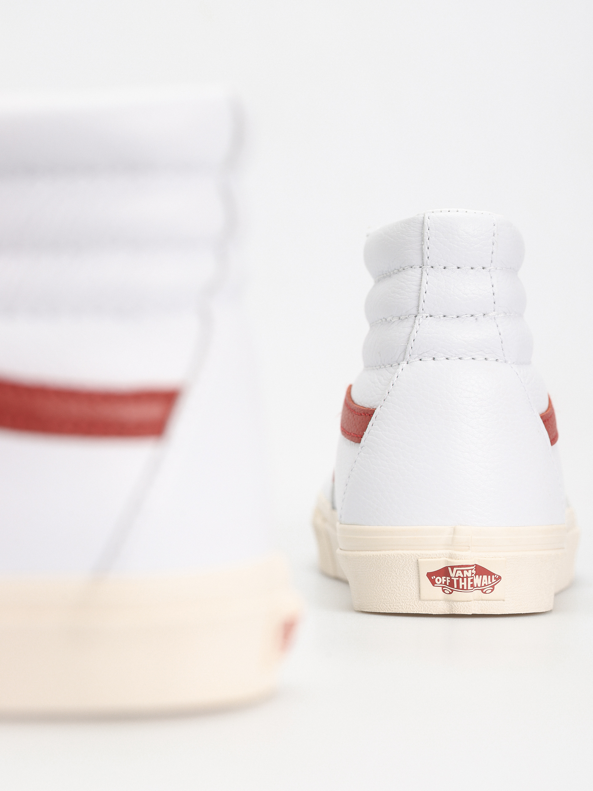 Vans Sk8 Hi Shoes (vintage pop red)