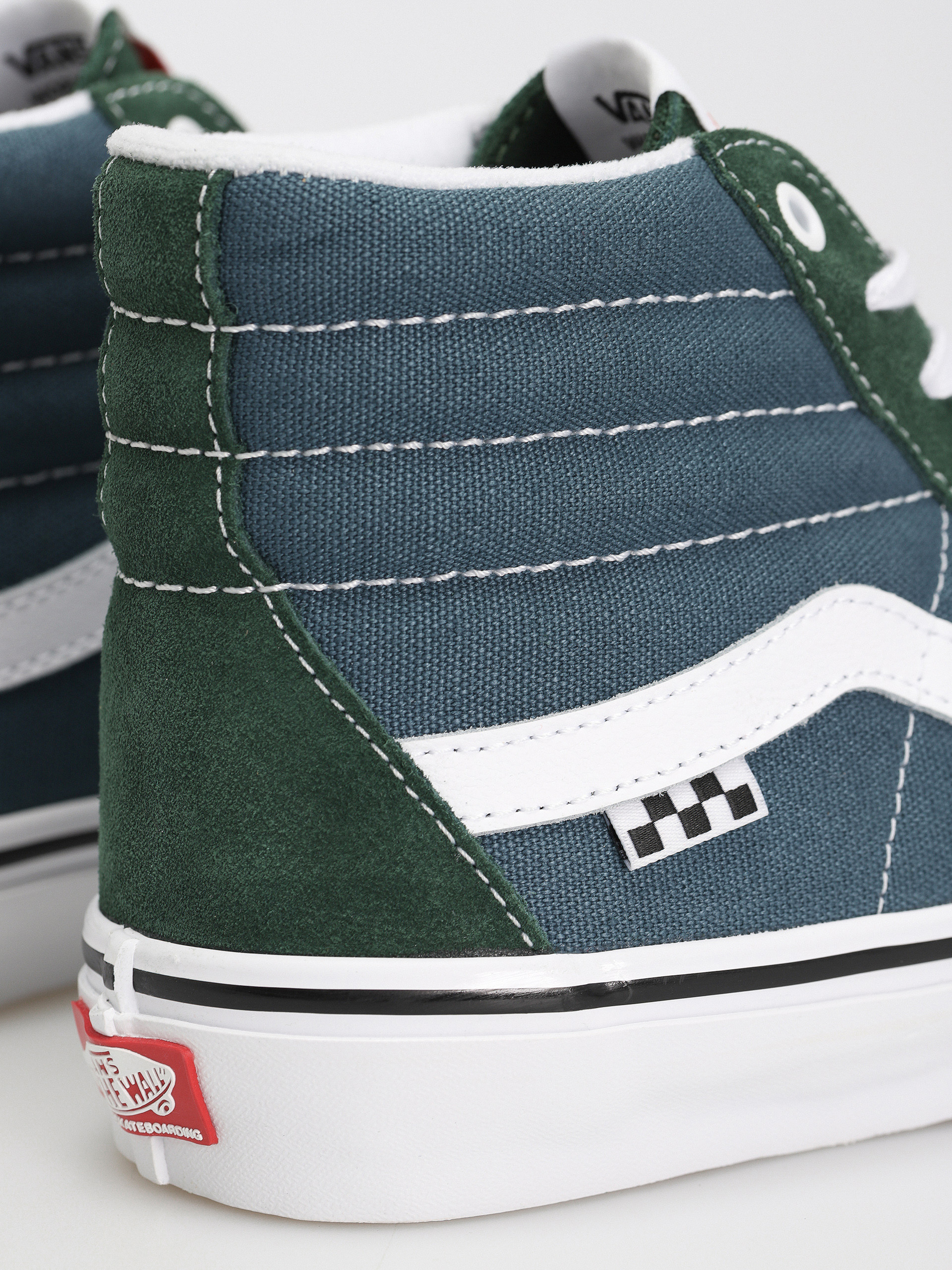 Vans Skate Sk8 Hi Shoes (mountain view)