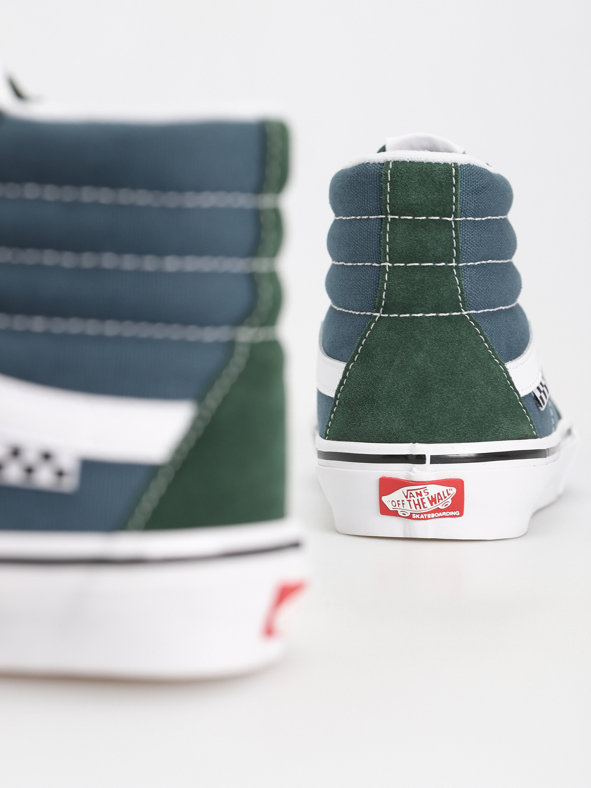 Vans Skate Sk8 Hi Shoes (mountain view)