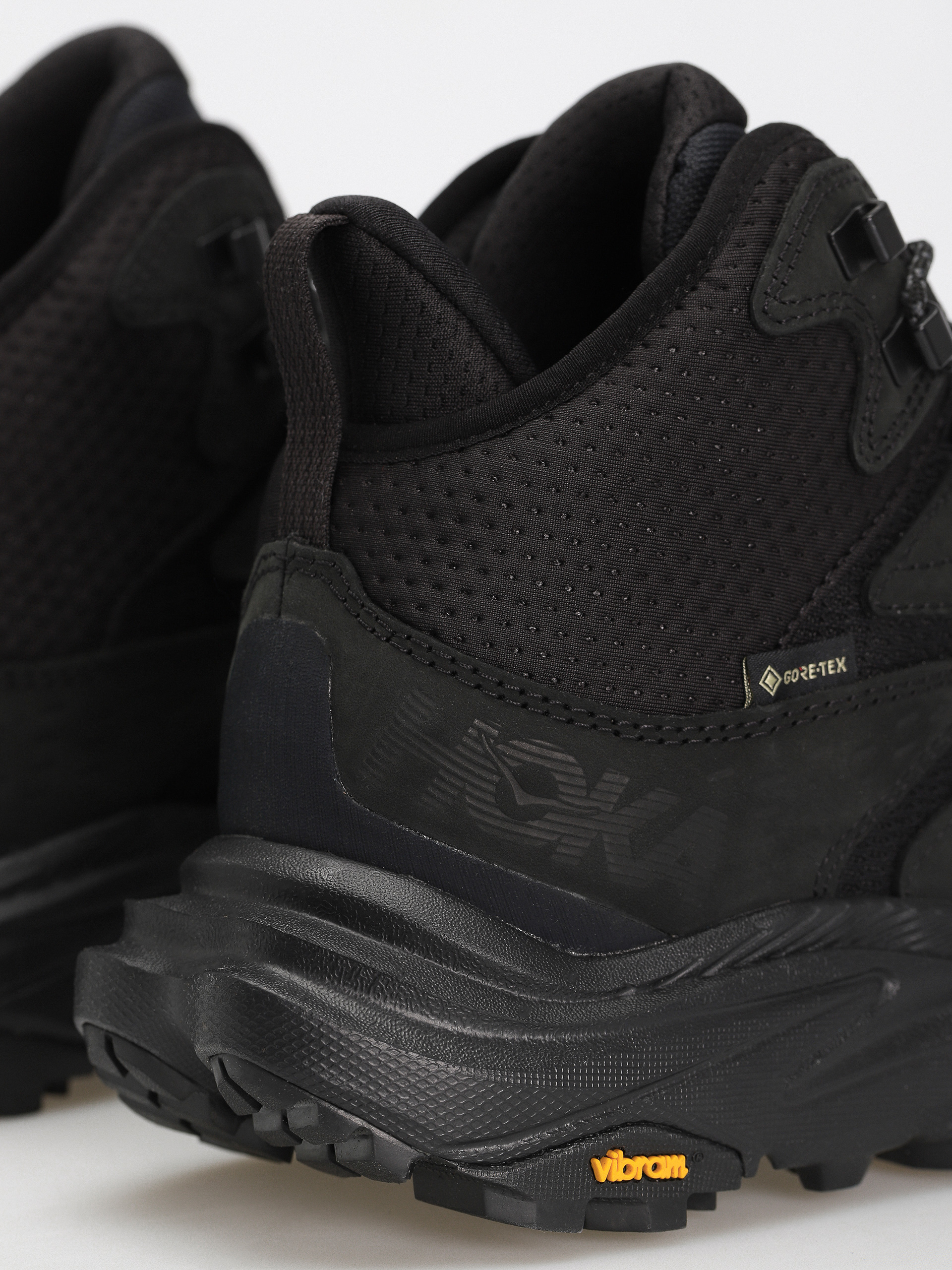 Hoka Anacapa 2 Mid GTX Shoes (black/black)