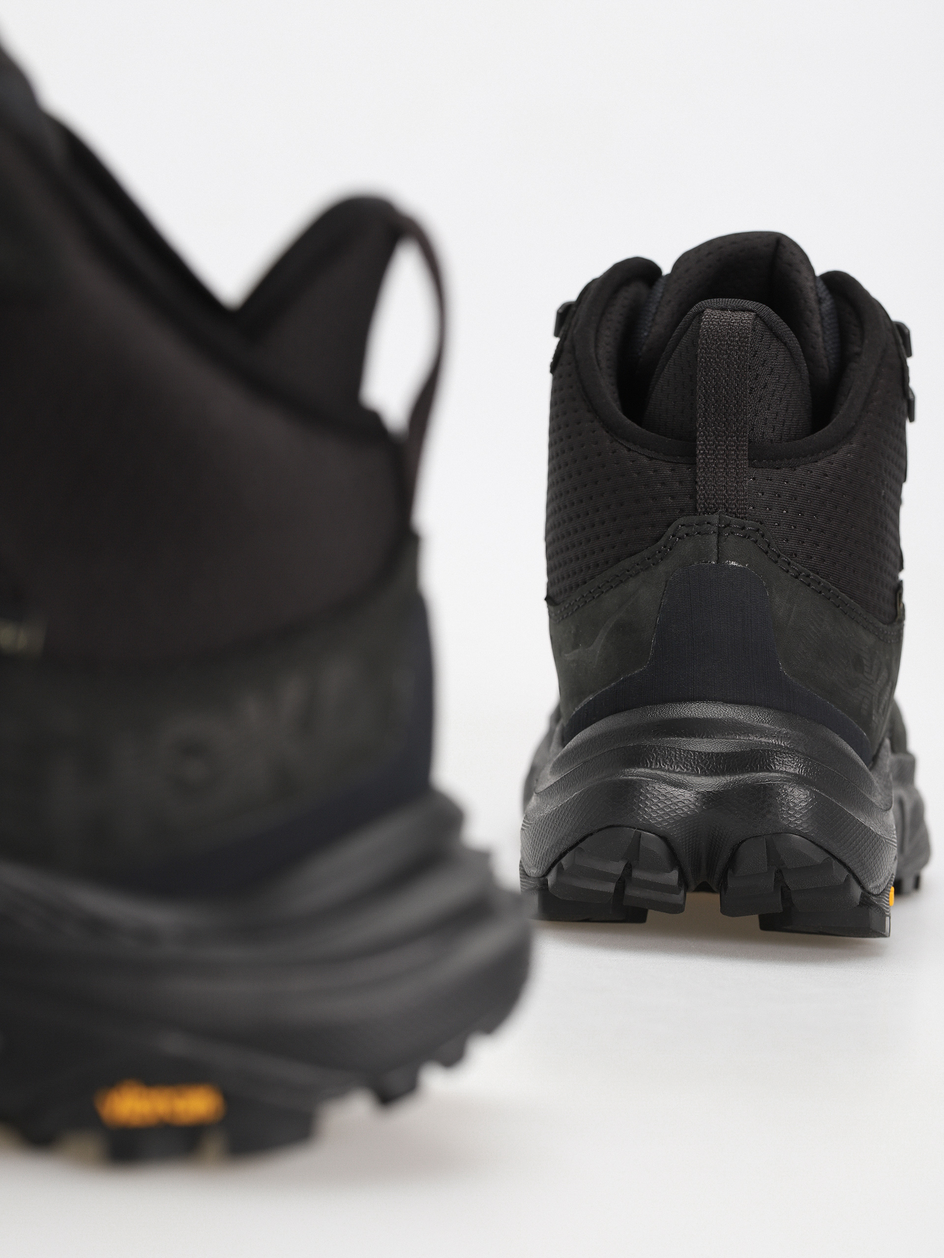 Hoka Anacapa 2 Mid GTX Shoes (black/black)