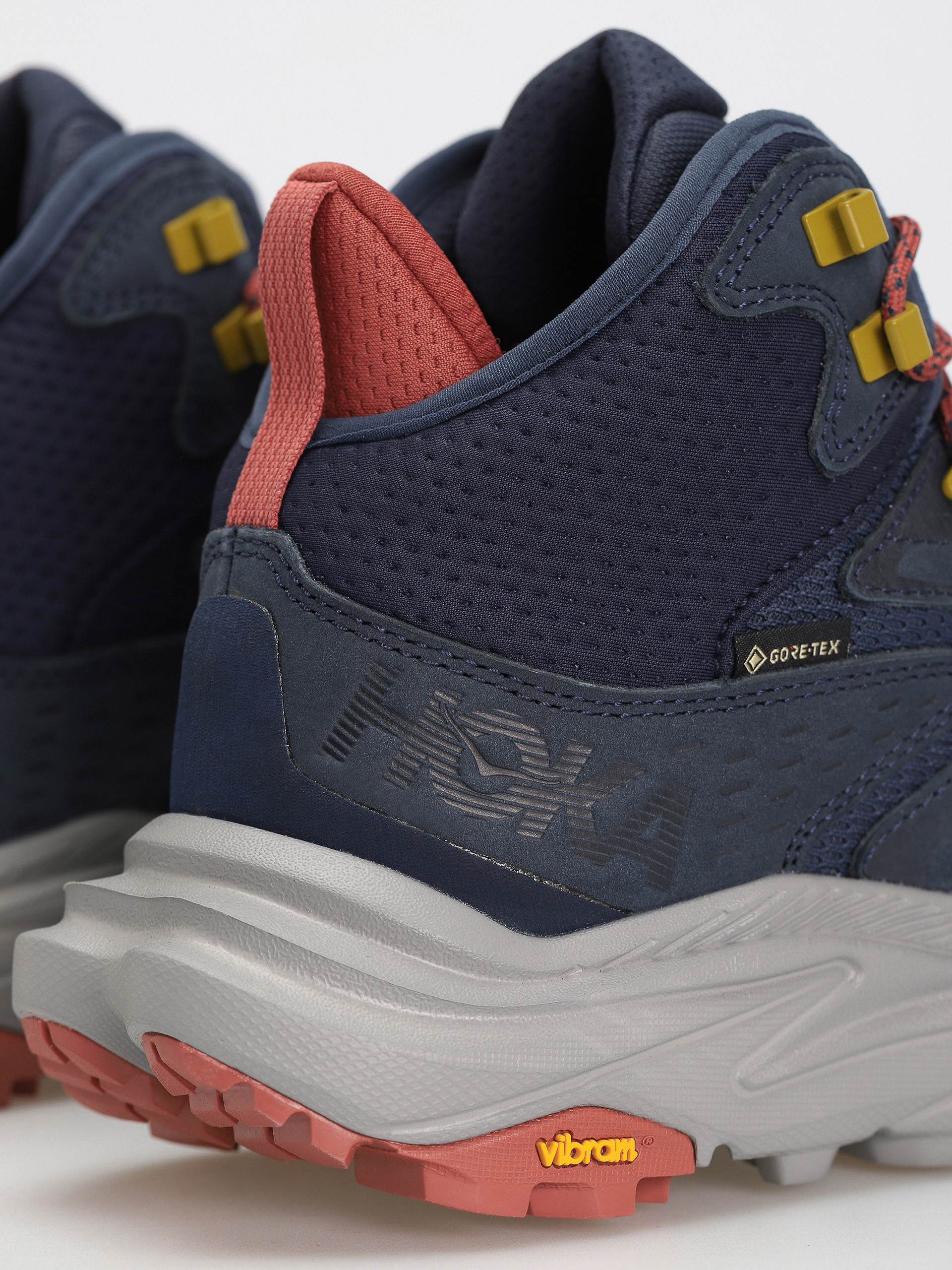 Hoka Anacapa 2 Mid GTX Shoes (black/black)