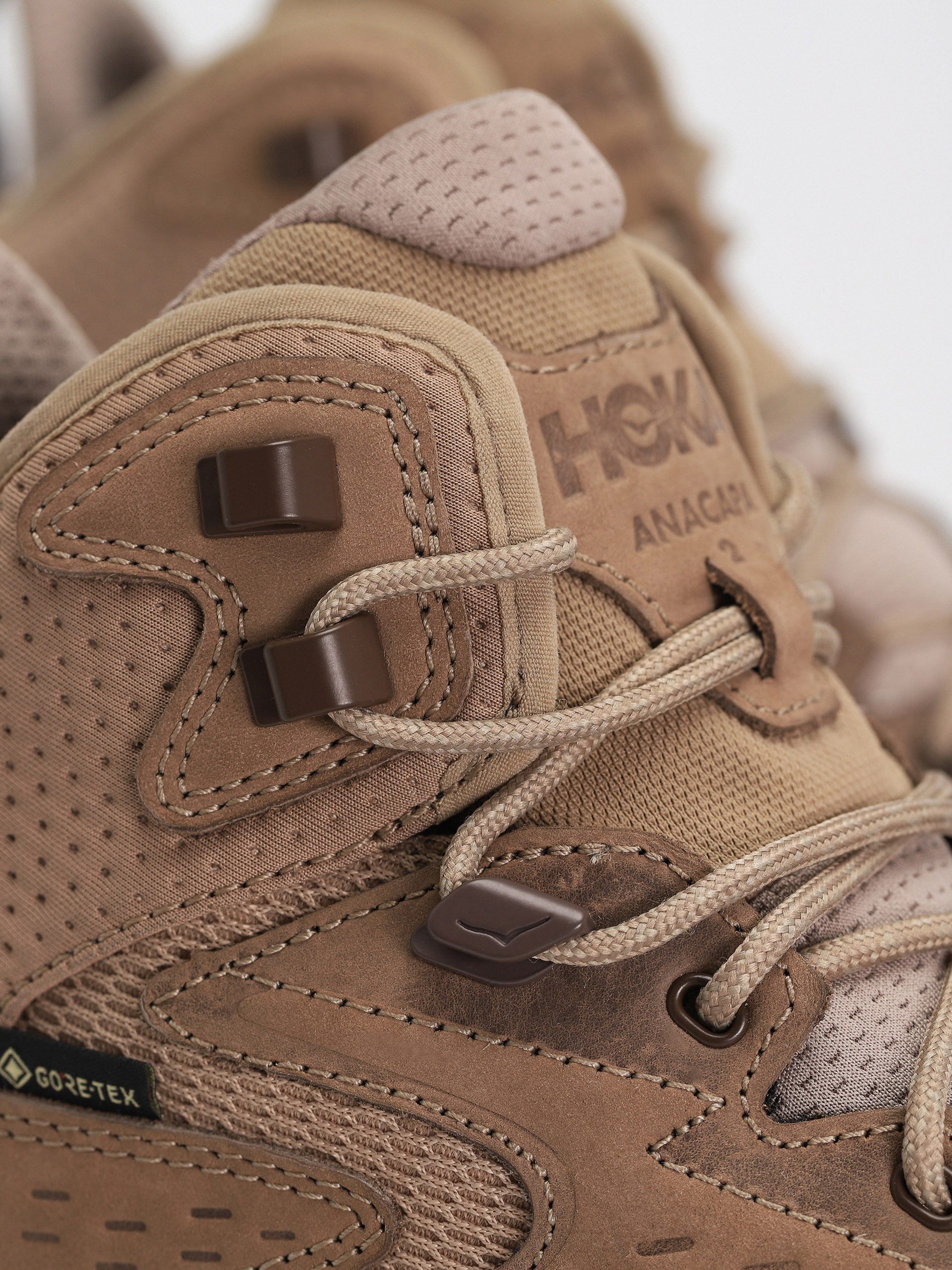 Hoka Anacapa 2 Mid GTX Schuhe (black/black)