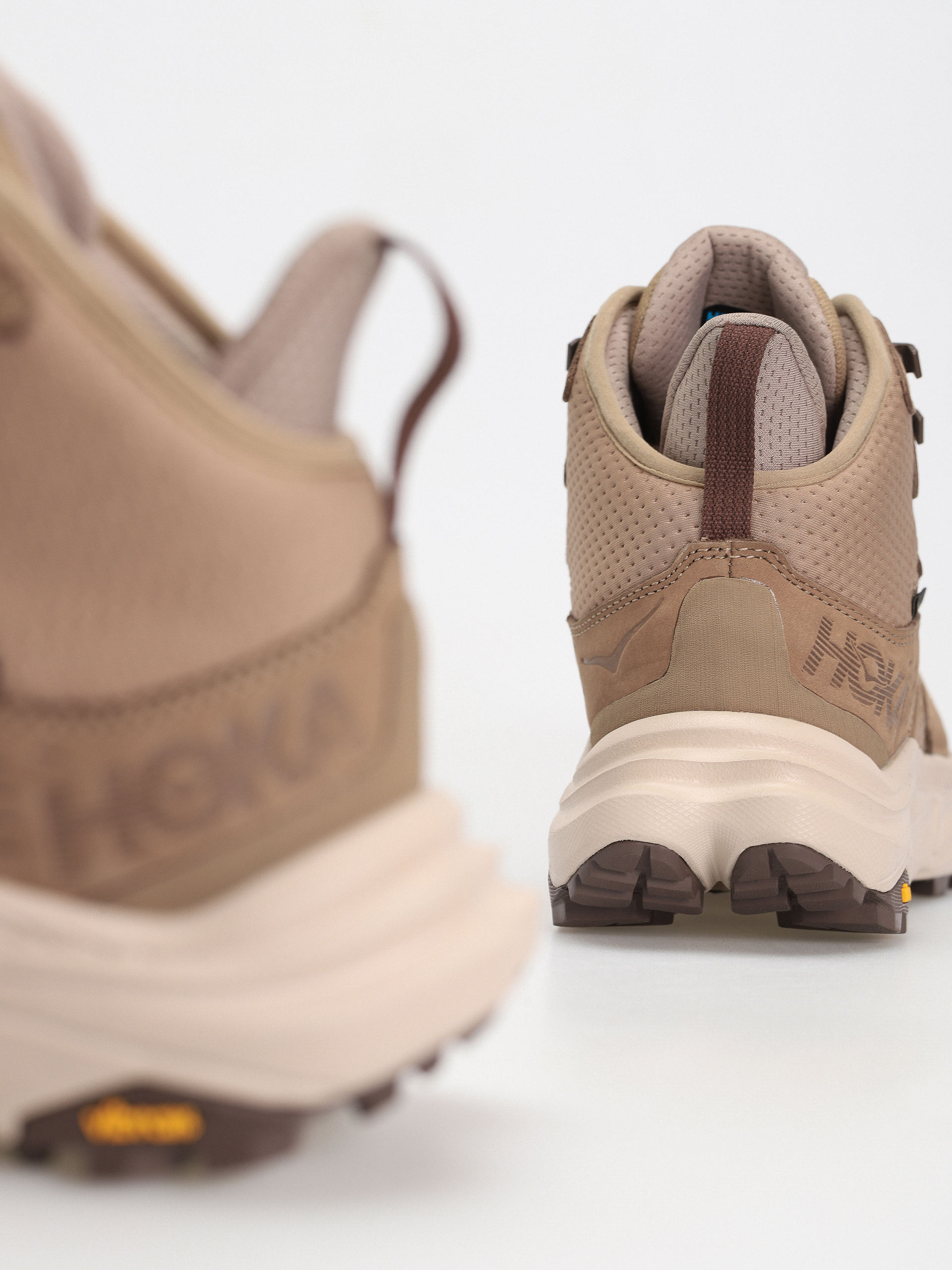 Hoka Anacapa 2 Mid GTX Shoes (black/black)