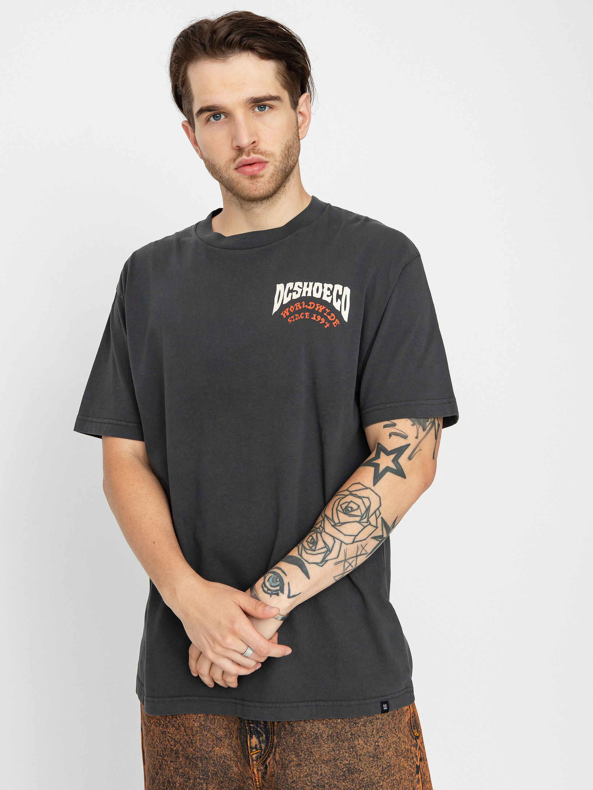 DC Defiant T-shirt (pirate black enzyme)