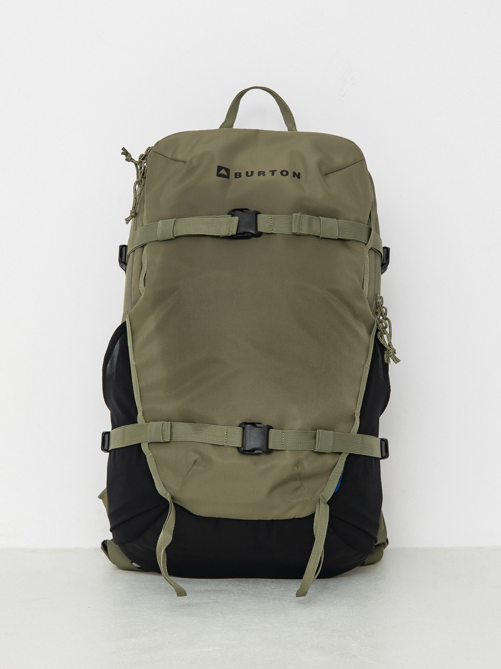 burton day hiker snowboard backpack Kids' 12L it comes with smart features like a board carry system Burton Day Hiker 22L Backpack