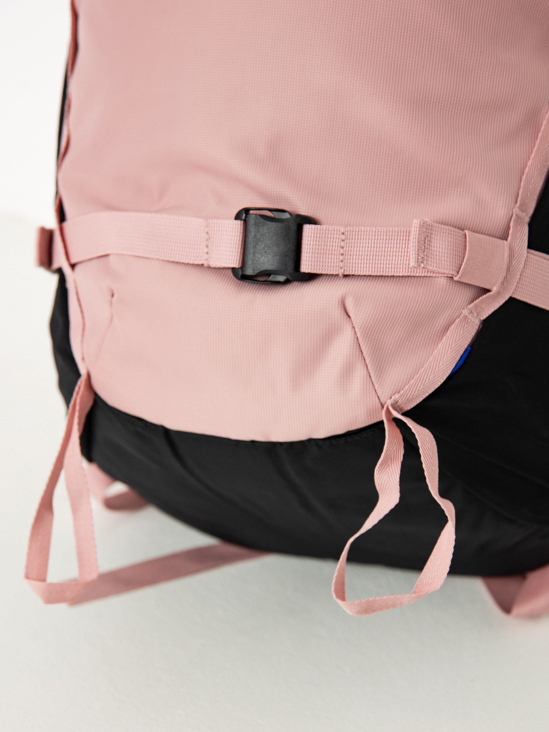 Burton Day Hiker 22L Backpack (powder blush)