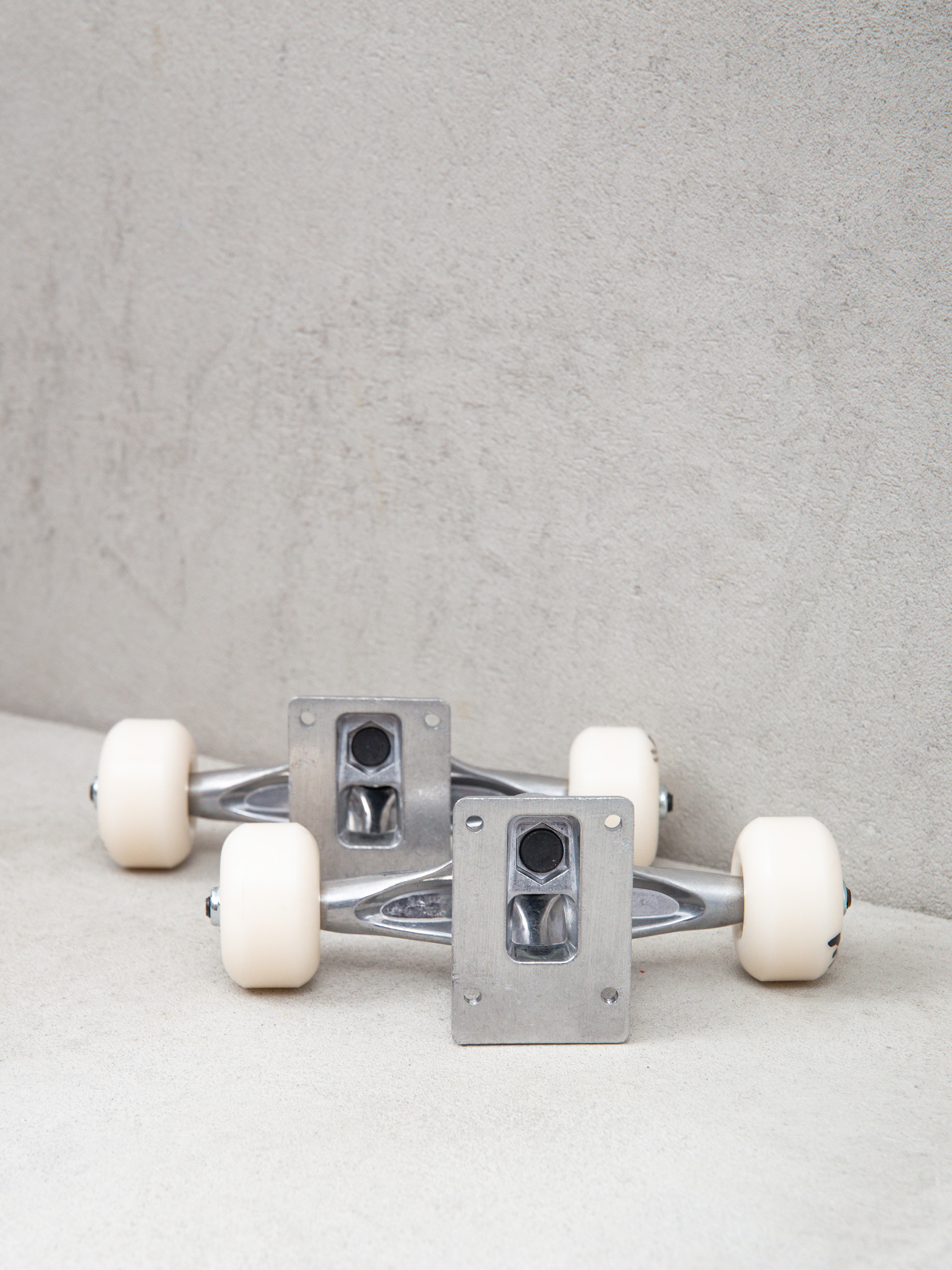 Tensor Enjoi Dbl Panda Trucks (raw/white)
