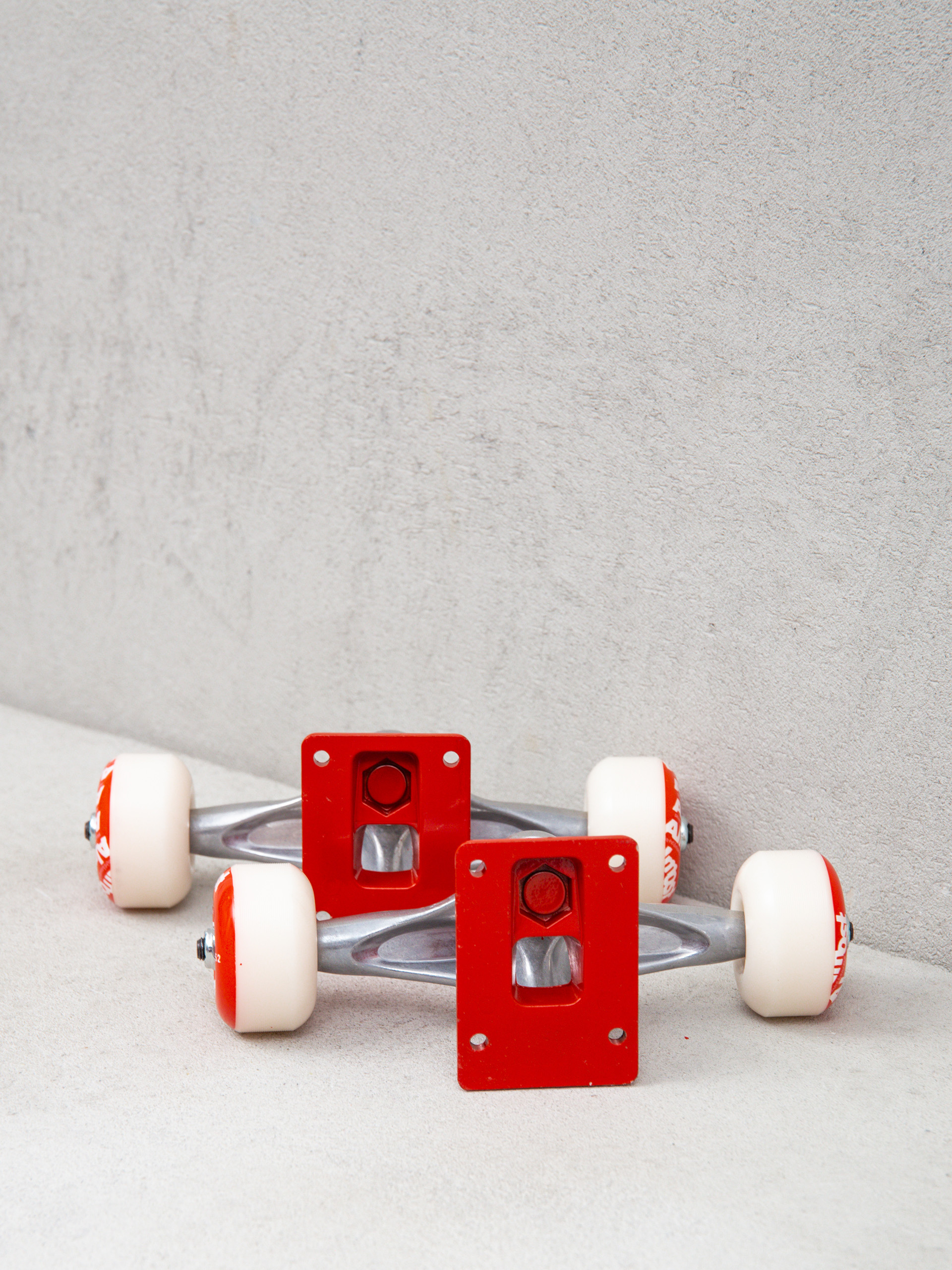 Tensor Almost Repeat Trucks (raw/red)