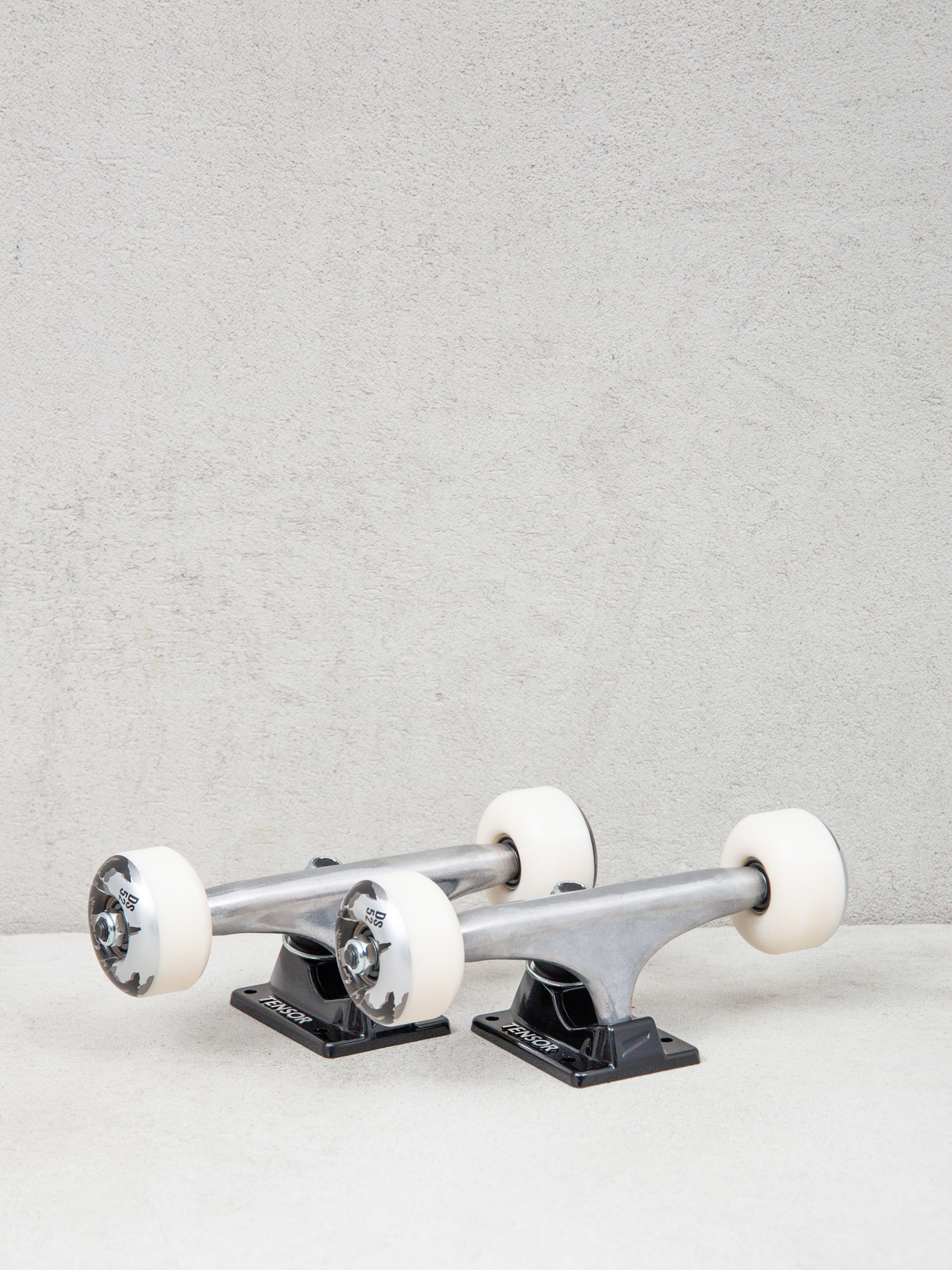 Tensor Darkstar Dissent Trucks