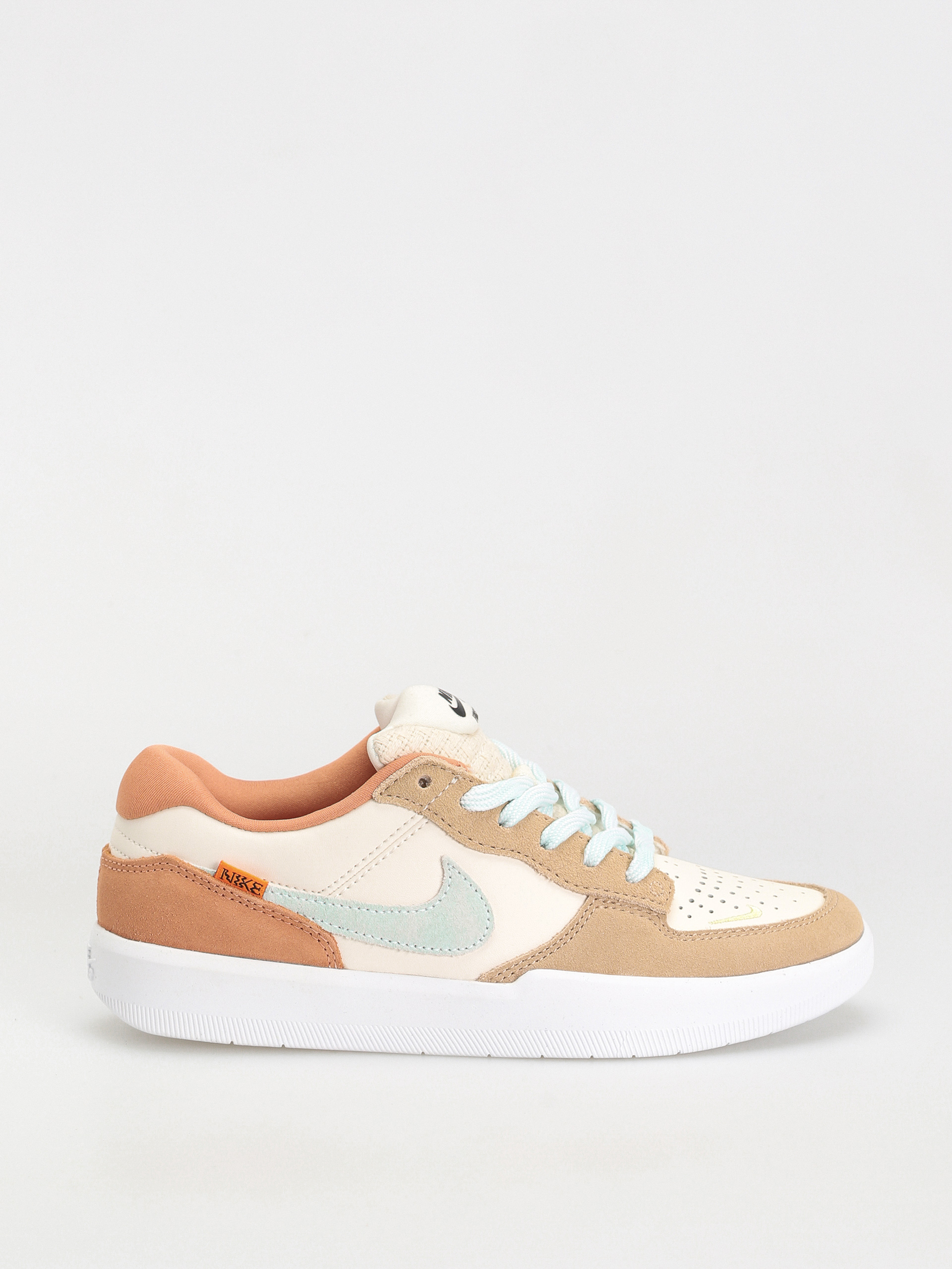 Nike SB Force 58 Shoes (pale ivory/jade ice white hemp)