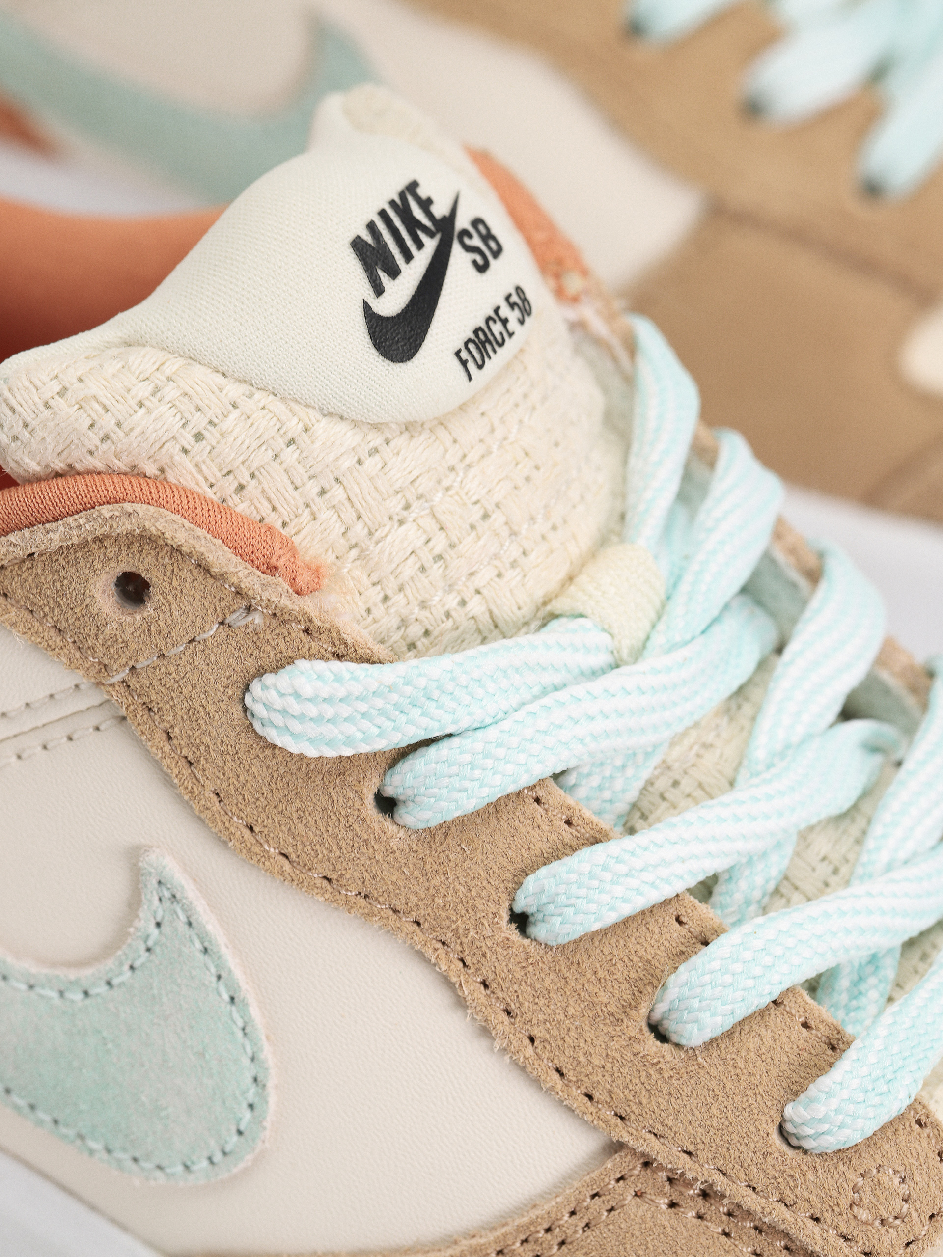 Nike SB Force 58 Shoes (pale ivory/jade ice white hemp)