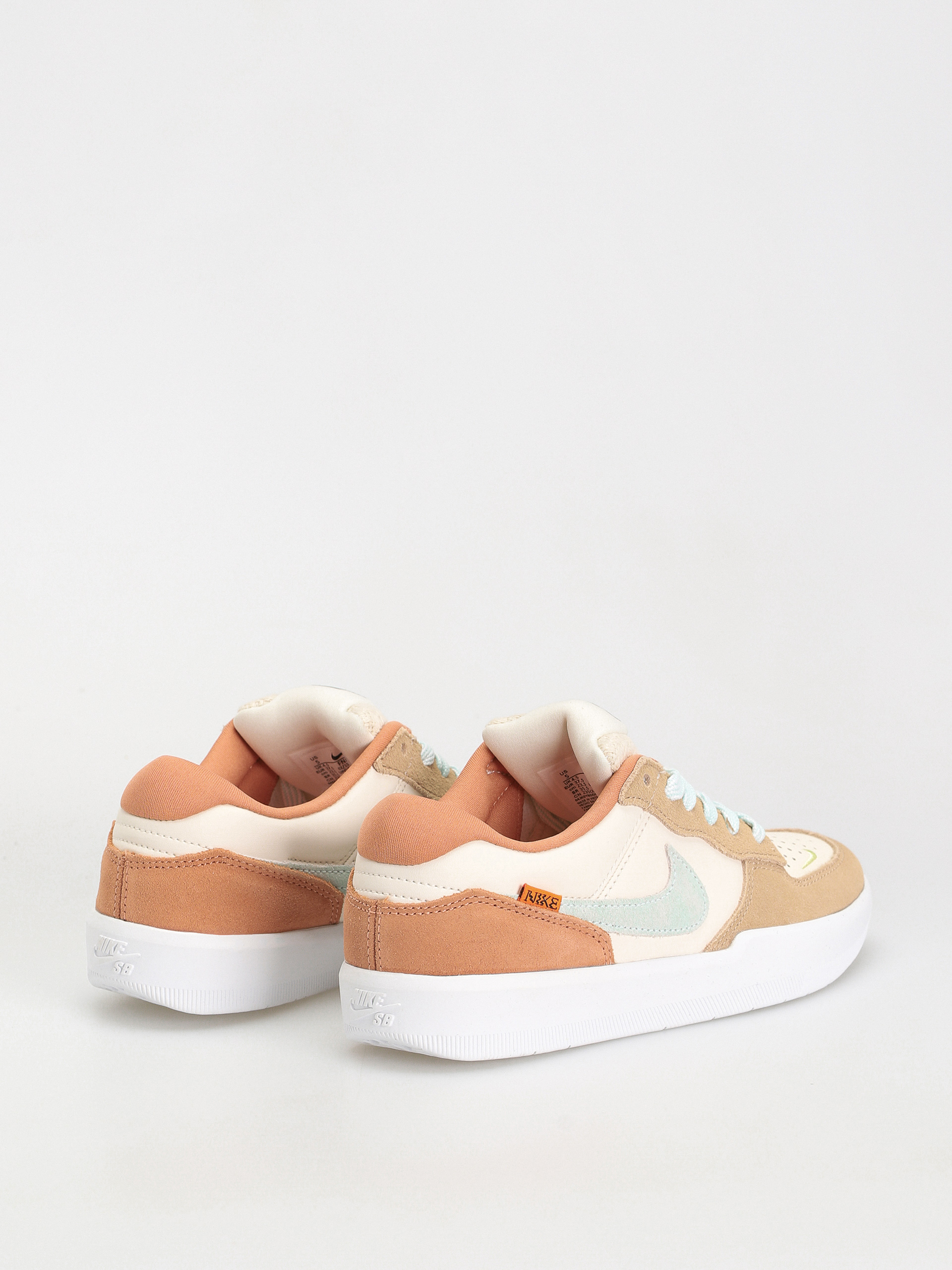 Nike SB Force 58 Shoes (pale ivory/jade ice white hemp)