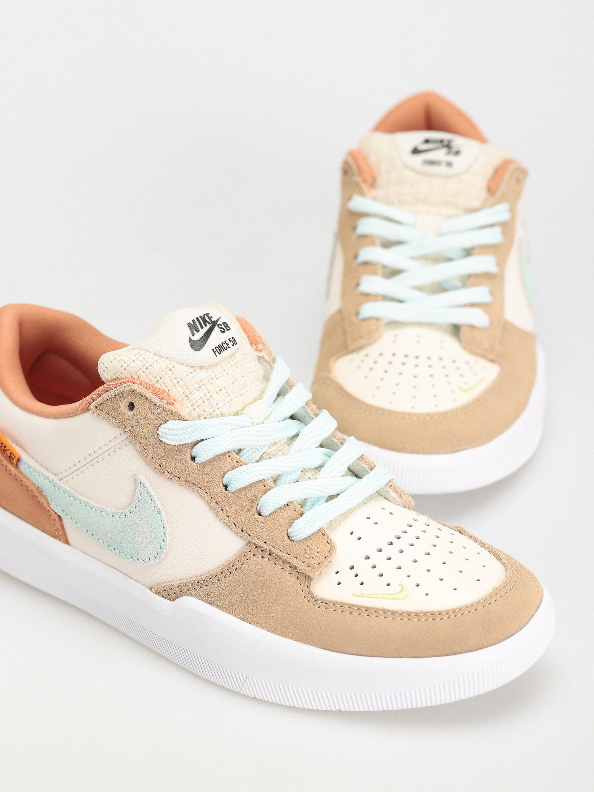 Nike SB Force 58 Shoes (pale ivory/jade ice white hemp)