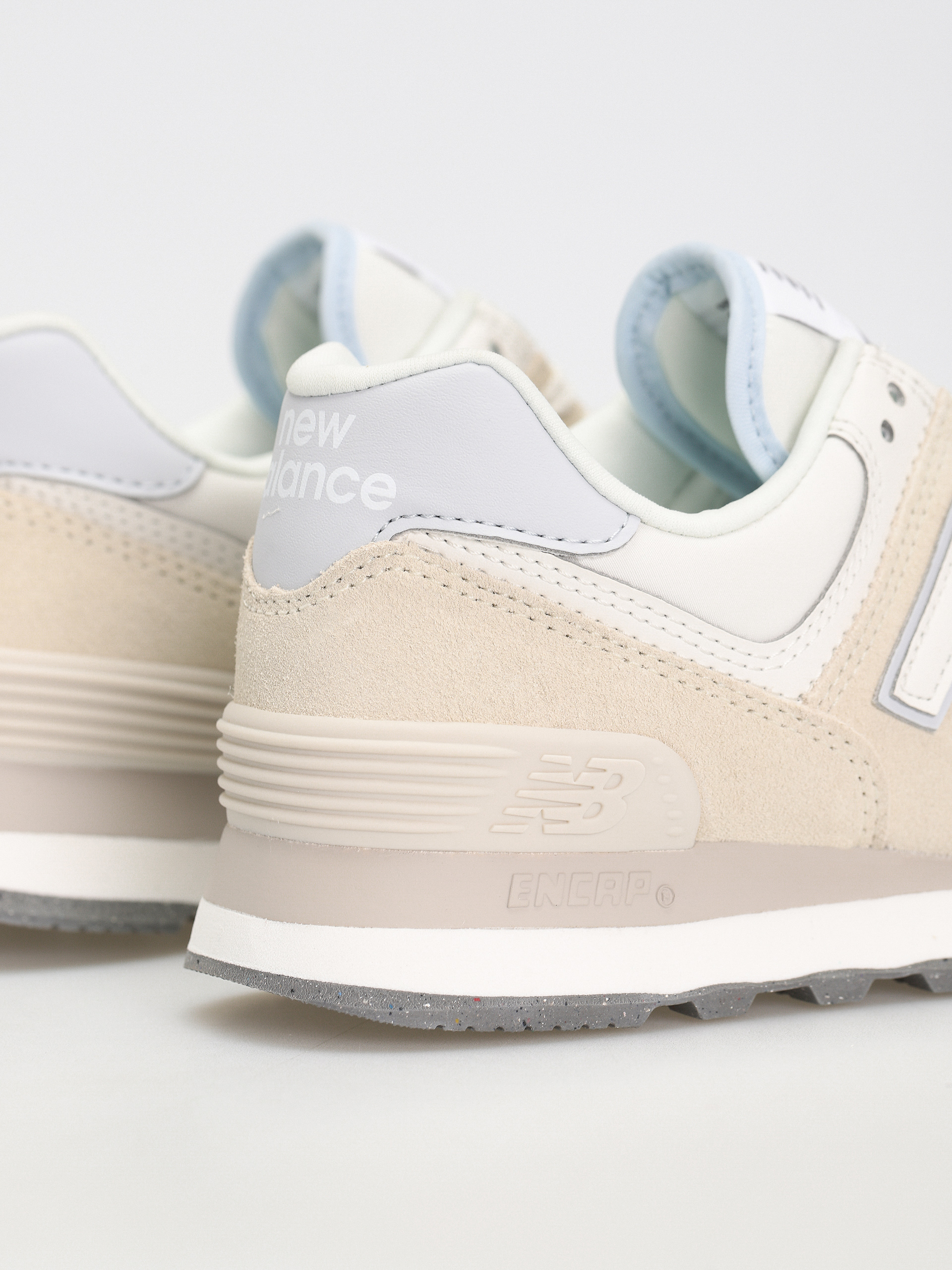 New Balance 574 Schuhe Wmn (angora)