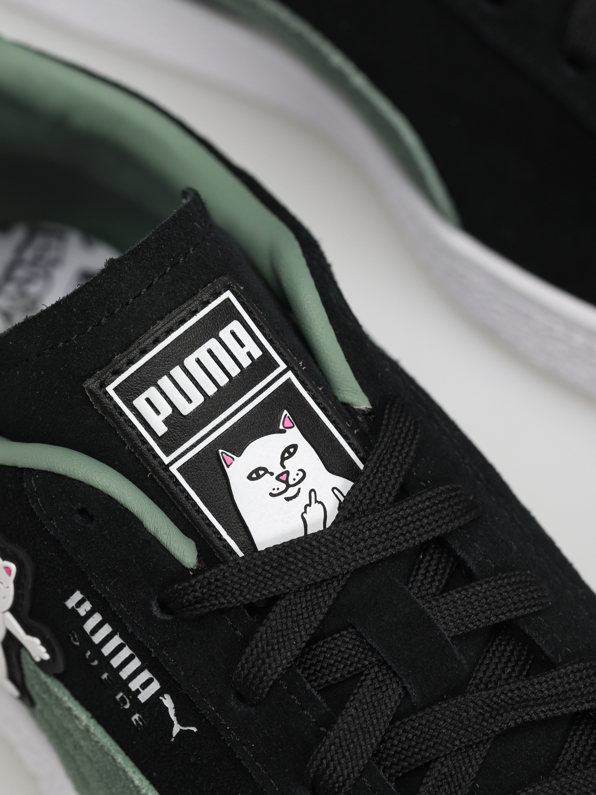 Puma X RipNDip Suede Shoes (puma black/eucalyptus)
