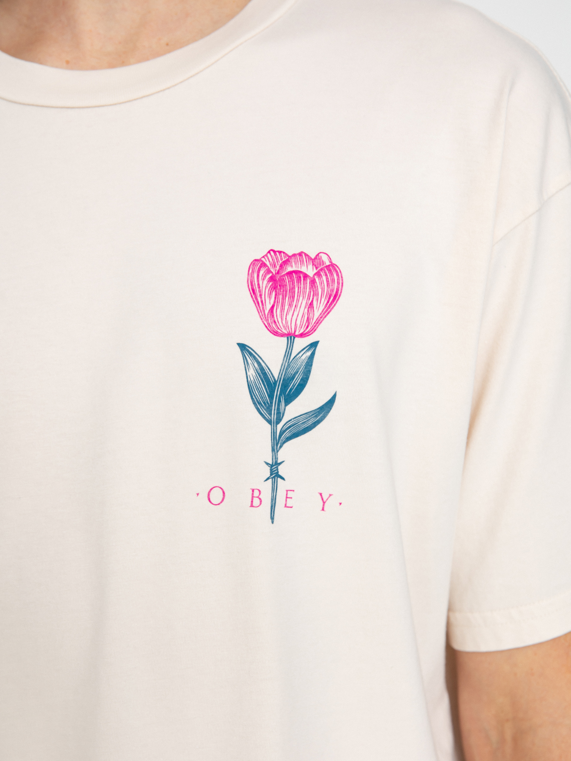 OBEY Barbwire Flower T-shirt (sago)