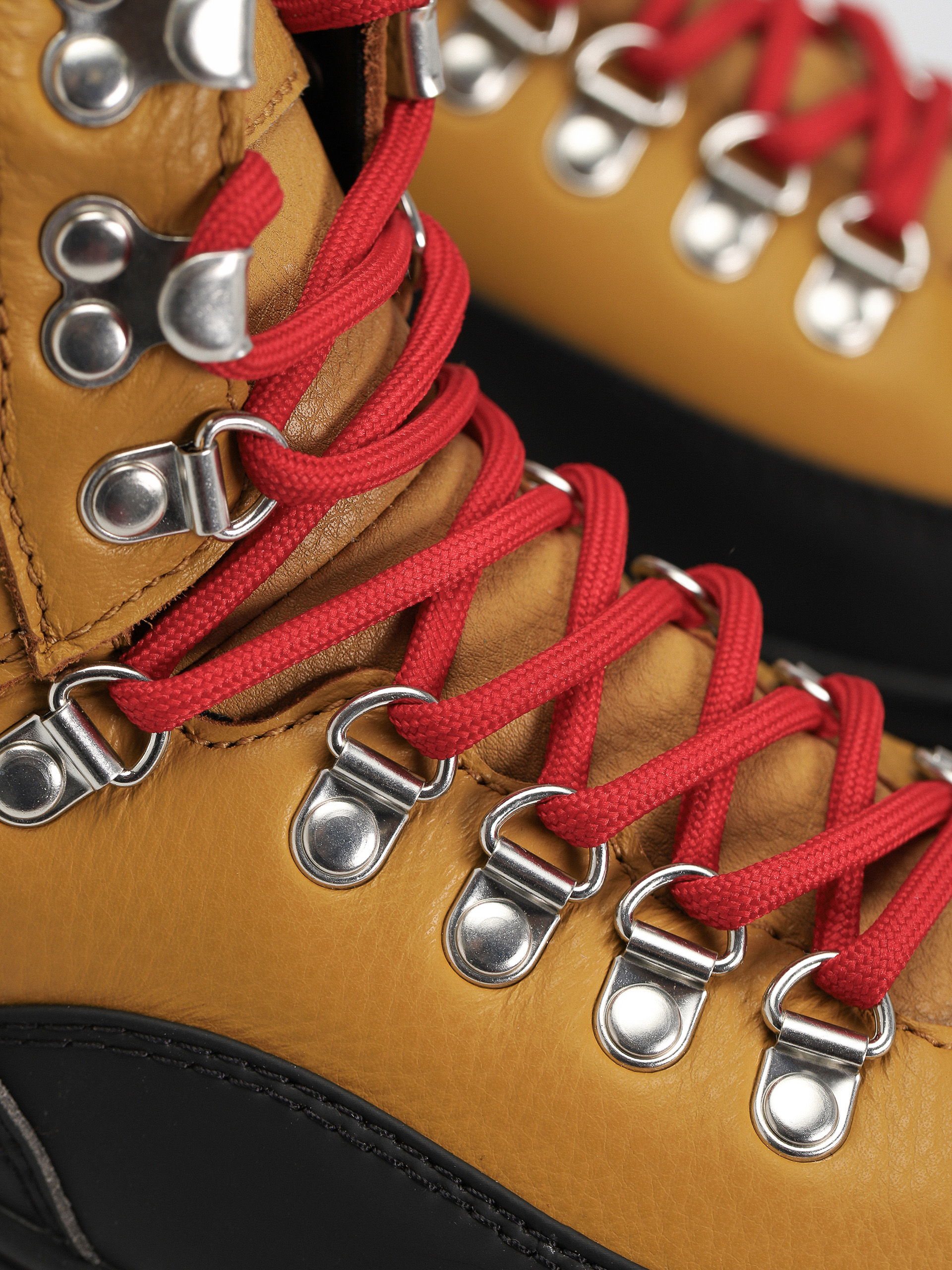 Vans Colfax Elevate Mte 2 Shoes (wood thrush)