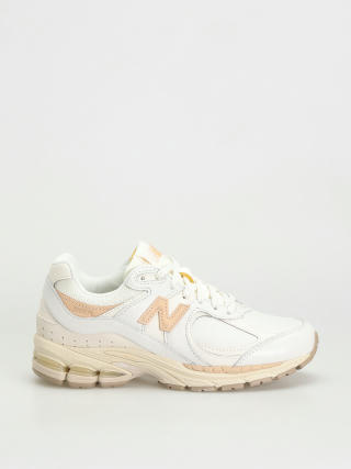 New Balance 2002 Shoes (bright white)