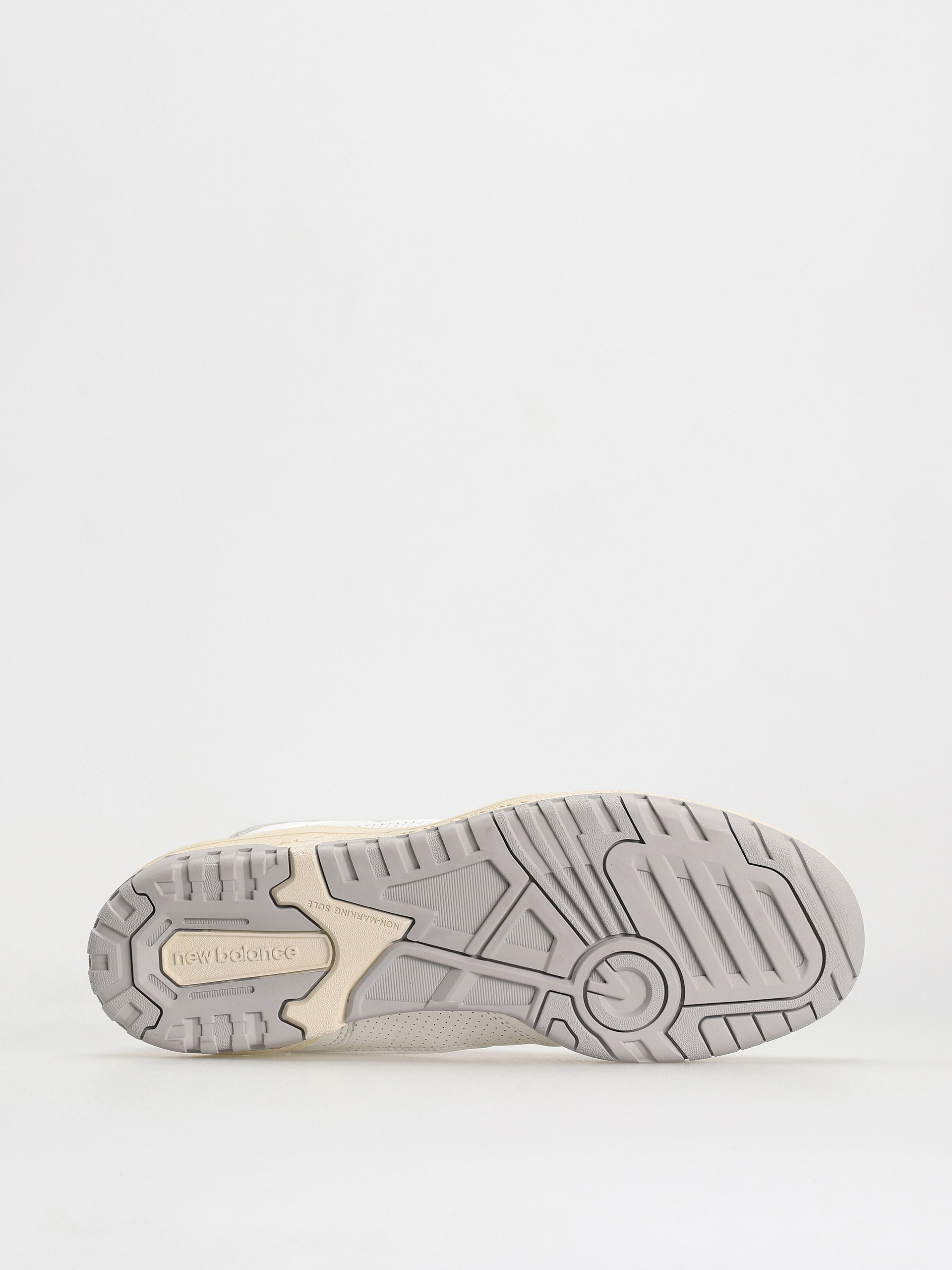 New Balance 550 Shoes (white/timberwolf/raincloud)