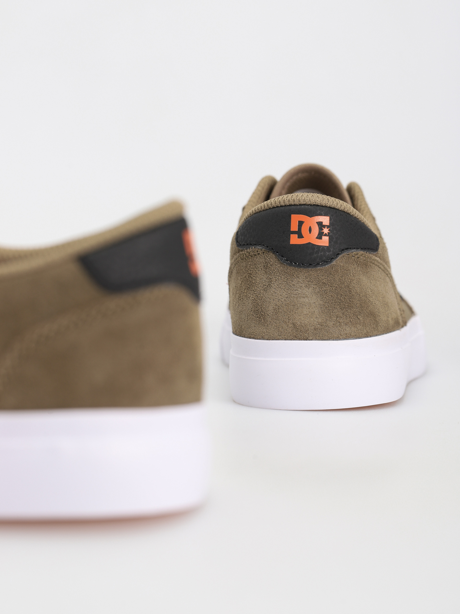 DC Teknic Schuhe (olive camo)