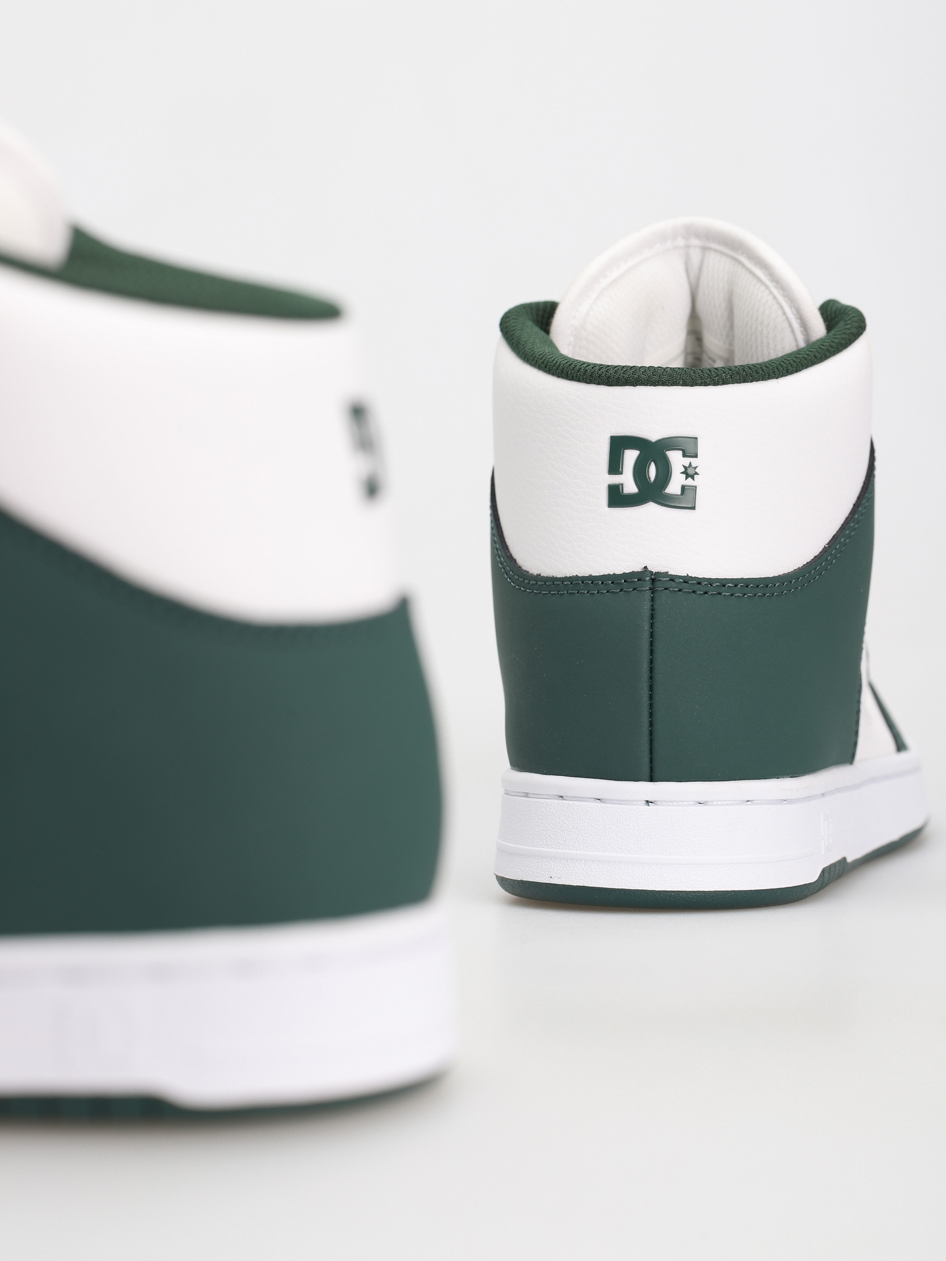 DC Manteca 4 Hi Schuhe (white/dark olive)